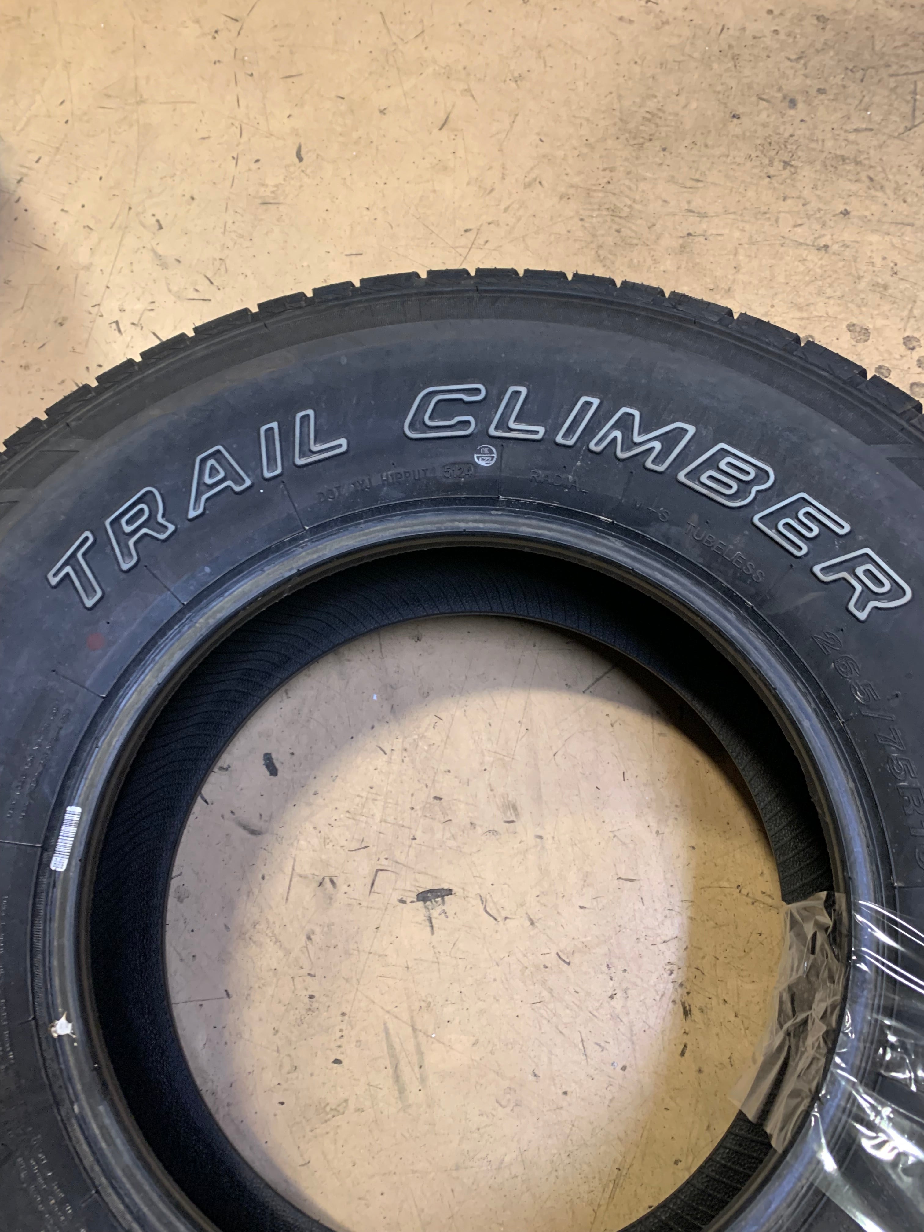 SUMMIT HT II TRAIL CLIMBER OWL P 265 75 16 116T ALL SEASON TIRE 345320