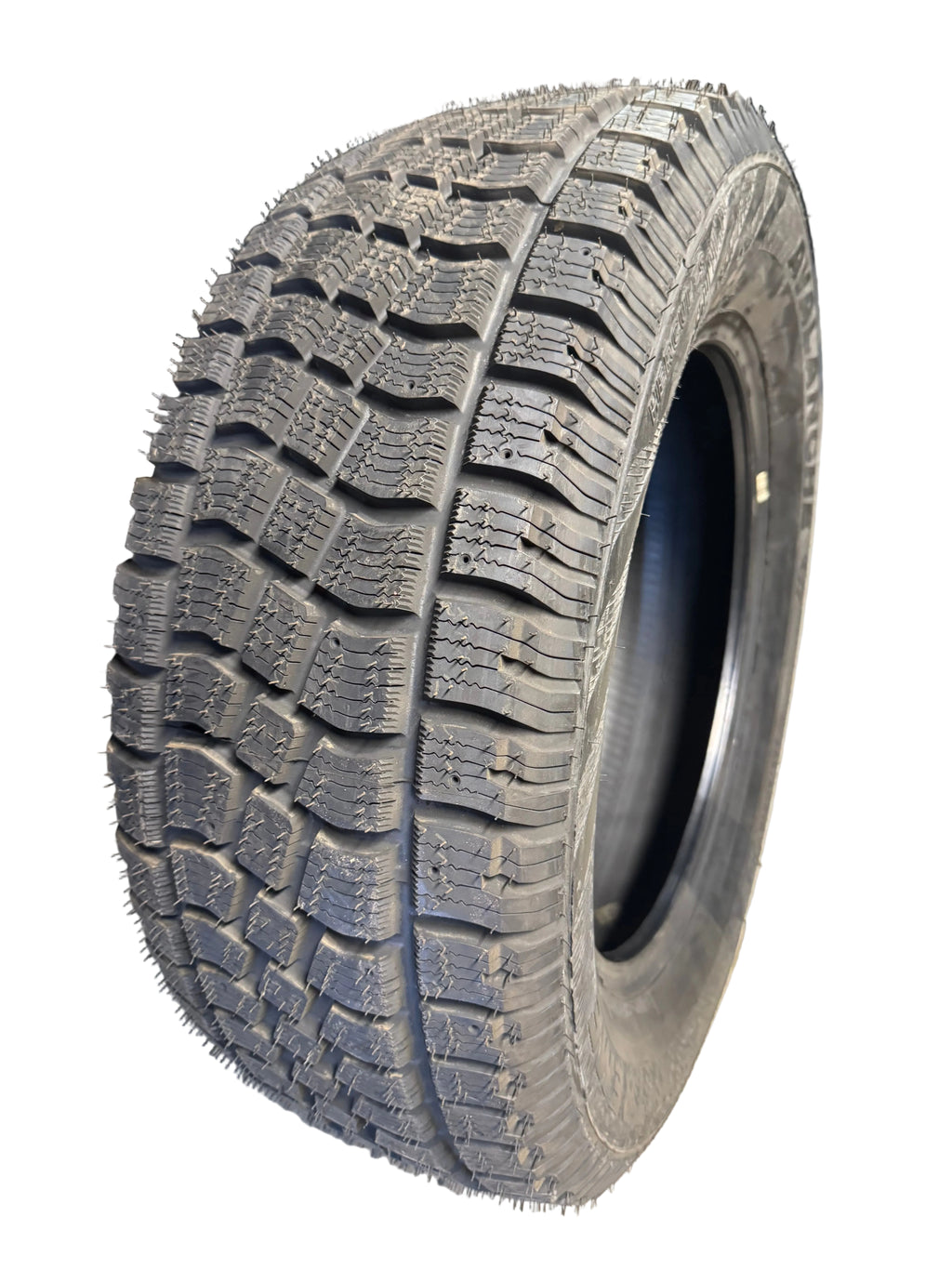 NOS HERCULES AVALANCHE X-TREME BSW P 265 60 18 110S WINTER TIRE 01184