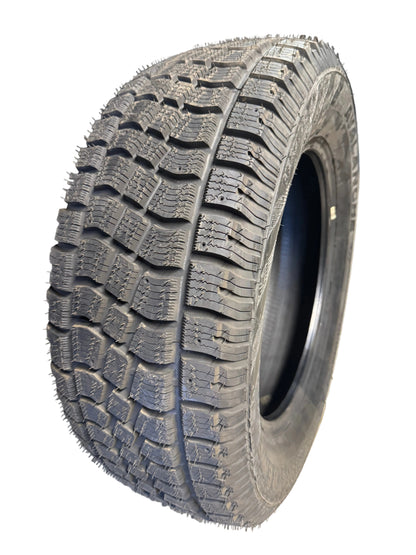NOS HERCULES AVALANCHE X-TREME BSW P 265 60 18 110S WINTER TIRE 01184