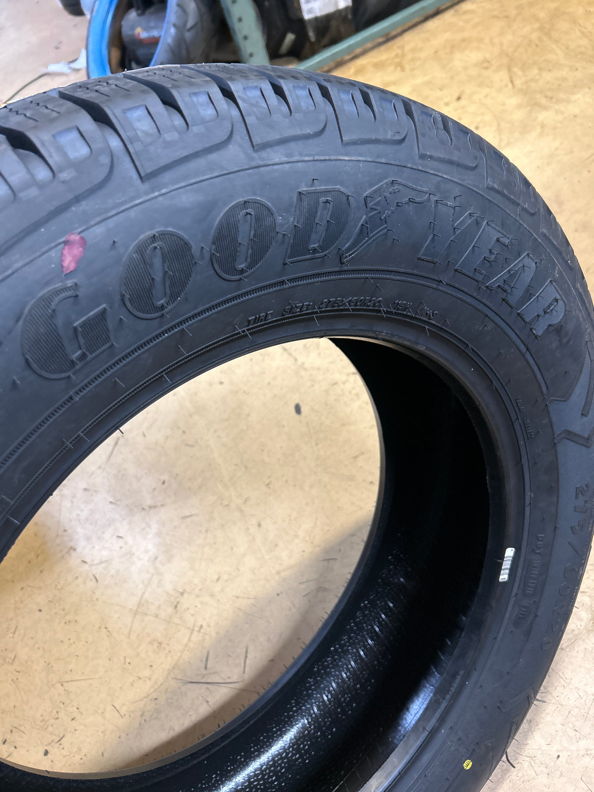 GOODYEAR WRANGLER STEADFAST HT BSW P 275/60R20 115H  ALL SEASON TIRE 269019969