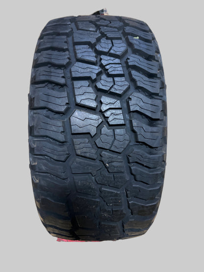 MICKEY THOMPSON BAJA BOSS A/T LT 33 13.5 20 120Q LRE ALL TERRAIN TIRE 90000036839