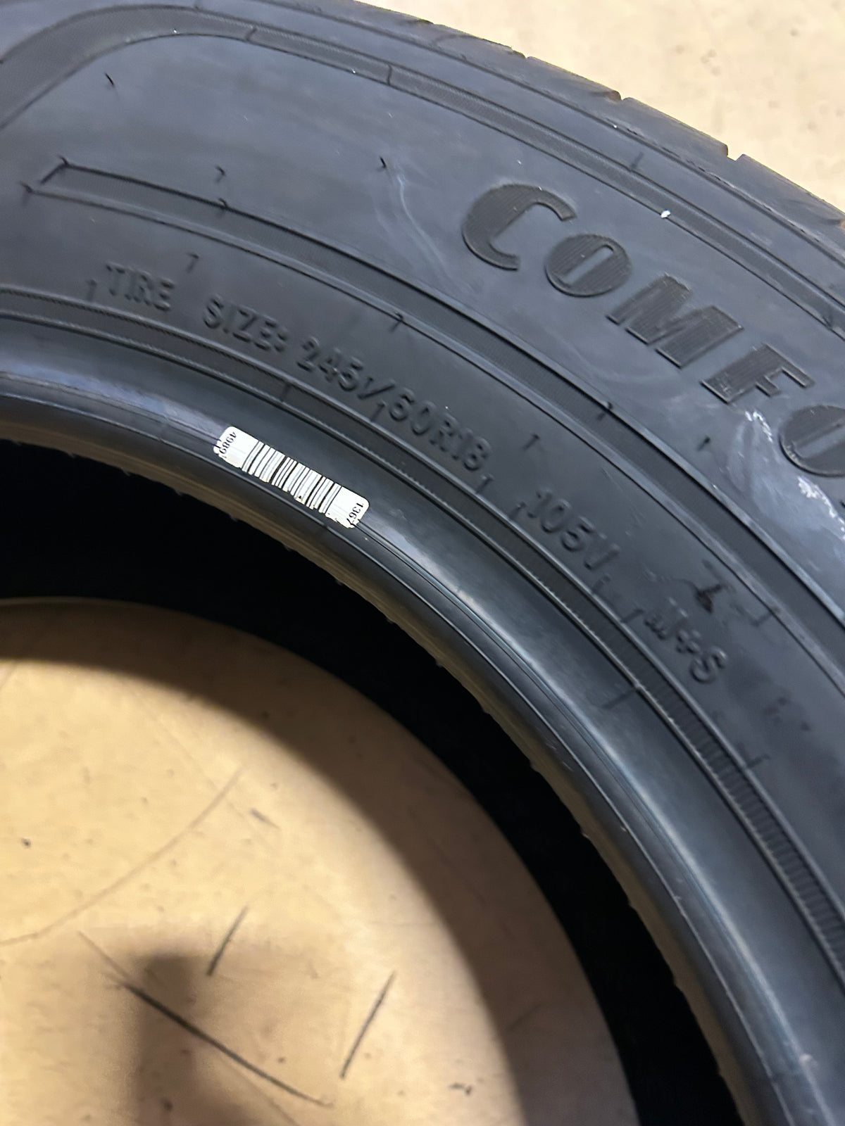 GOODYEAR ASSURANCE COMFORTDRIVE BSW P 245 60 18 105V  ALL SEASON TIRE 413012582