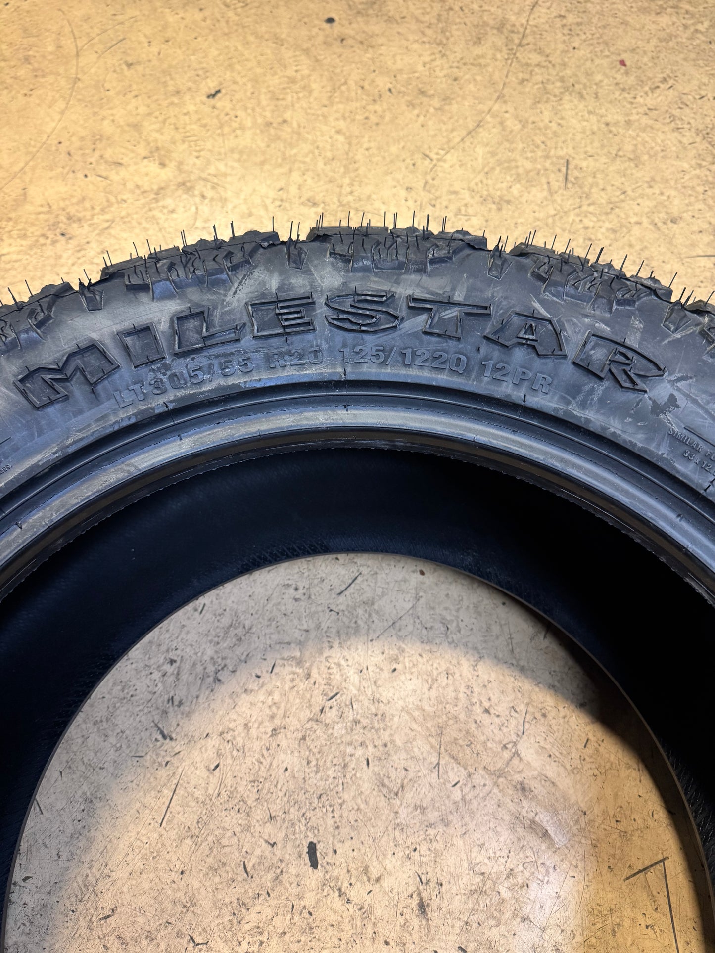 MILESTAR PATAGONIA M/T-02 BSW LT 305 55 20 125/122Q 12PLY MUD TERRAIN TIRE 22789707