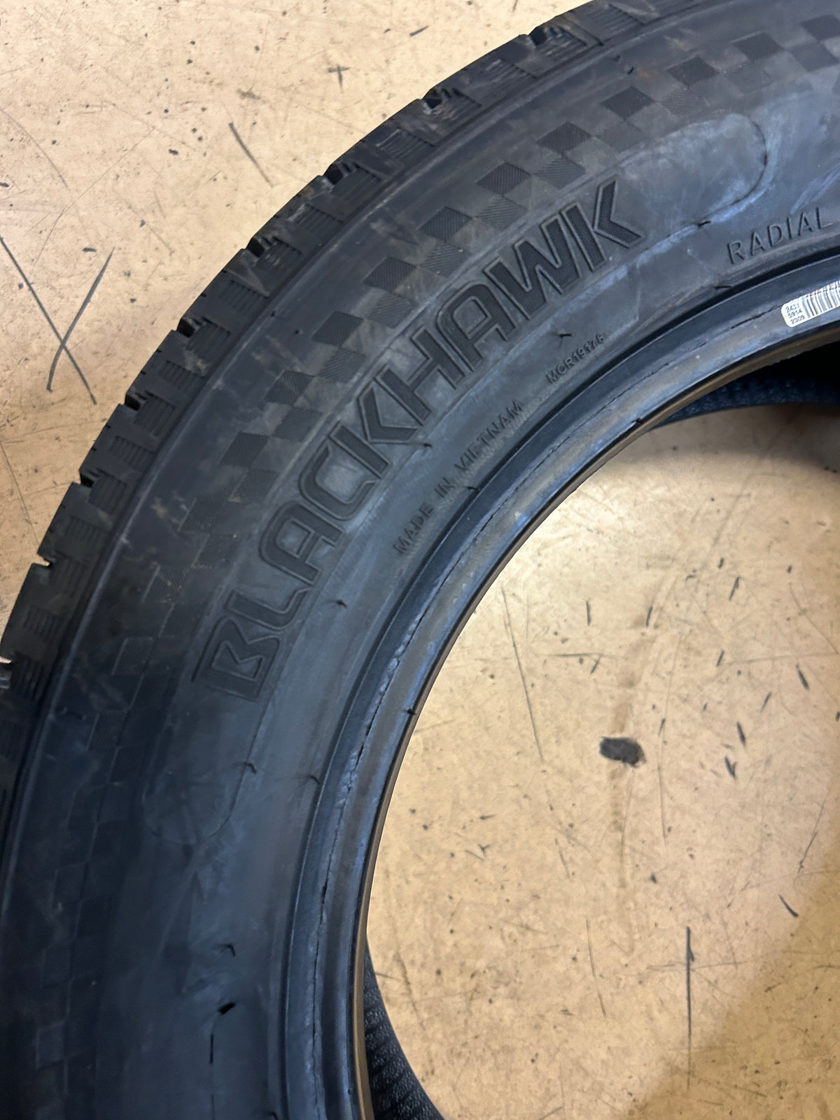 BLACKHAWK HISCEND-H HT01 BSW P 235 60 18 107V XL ALL SEASON TIRE 5545942V