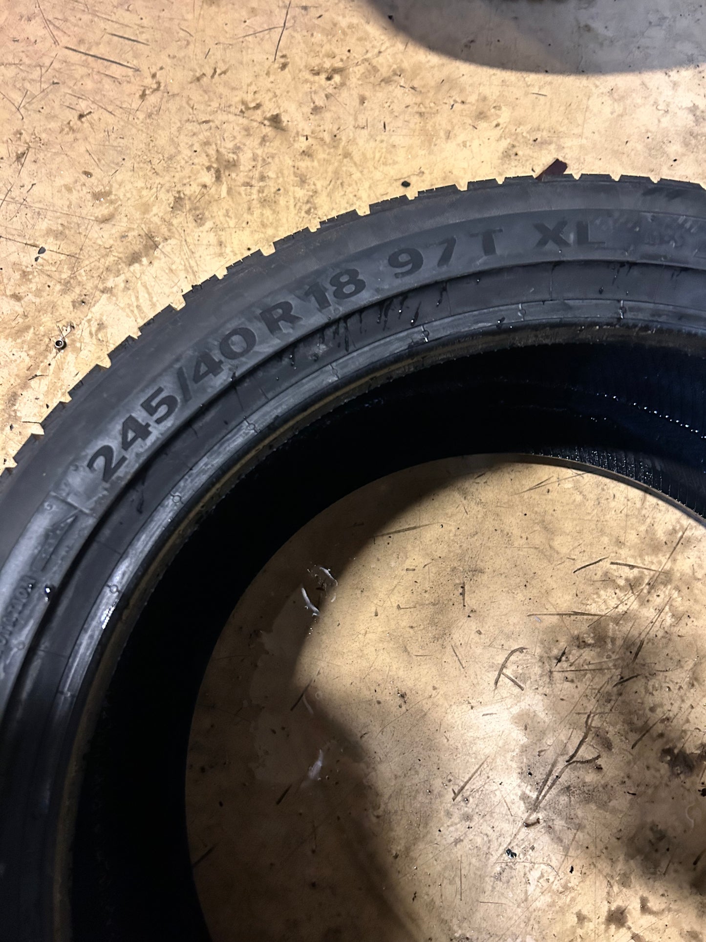 CONTINENTAL VIKINGCONTACT 7 BSW P 245 40 18 97T XL WINTER TIRE 03453350000