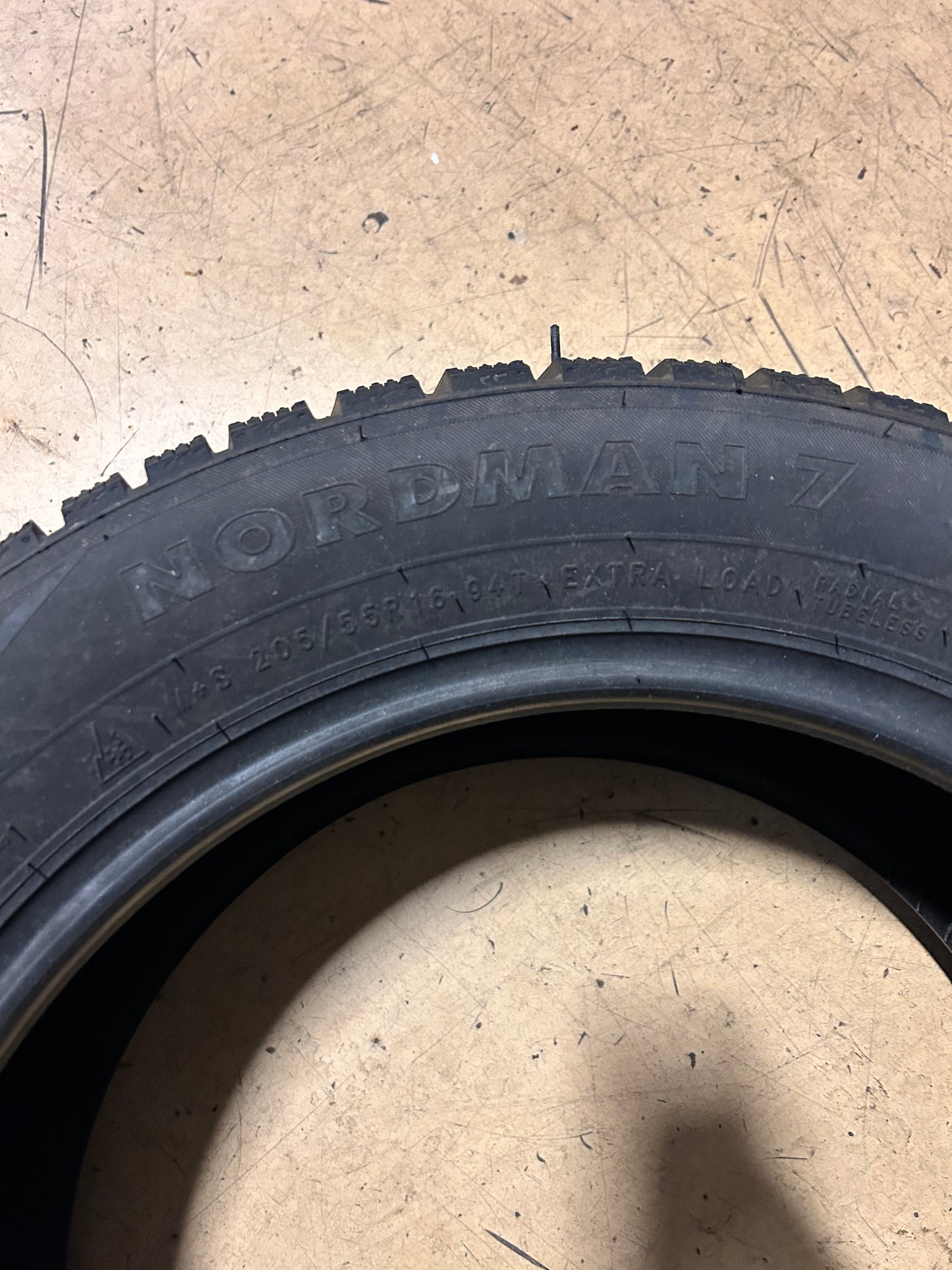 NOS NOKIAN NORDMAN 7 BSW P 205 55 16 94T XL WINTER TIRE T430039