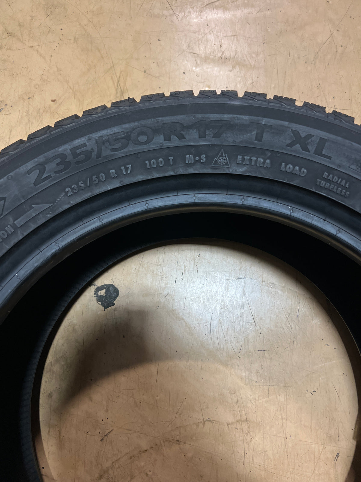 2 NEW CONTINENTAL VIKINGCONTACT 7 P 235 50 17 100T XL WINTER TIRES  3450770000