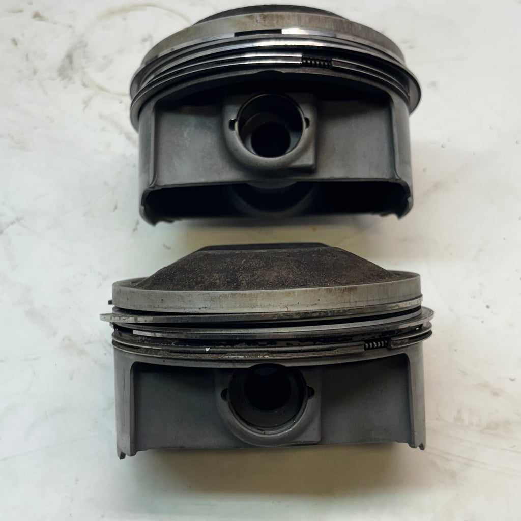 2 USED GENUINE PORSCHE 964 3.6L PISTONS, CYLINDERS, PINS, RINGS 95ZN6 ++++