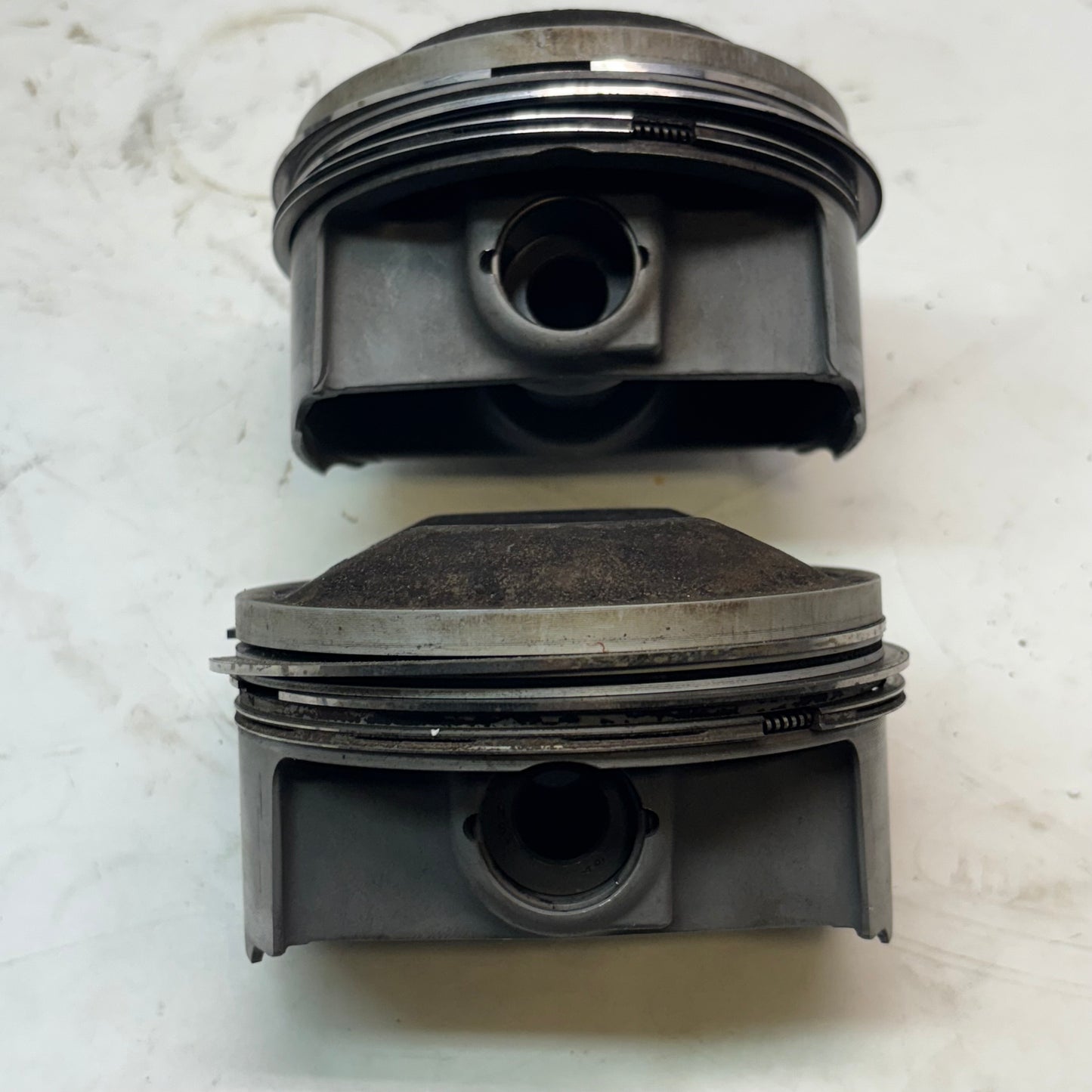 2 USED GENUINE PORSCHE 964 3.6L PISTONS, CYLINDERS, PINS, RINGS 95ZN6 ++++