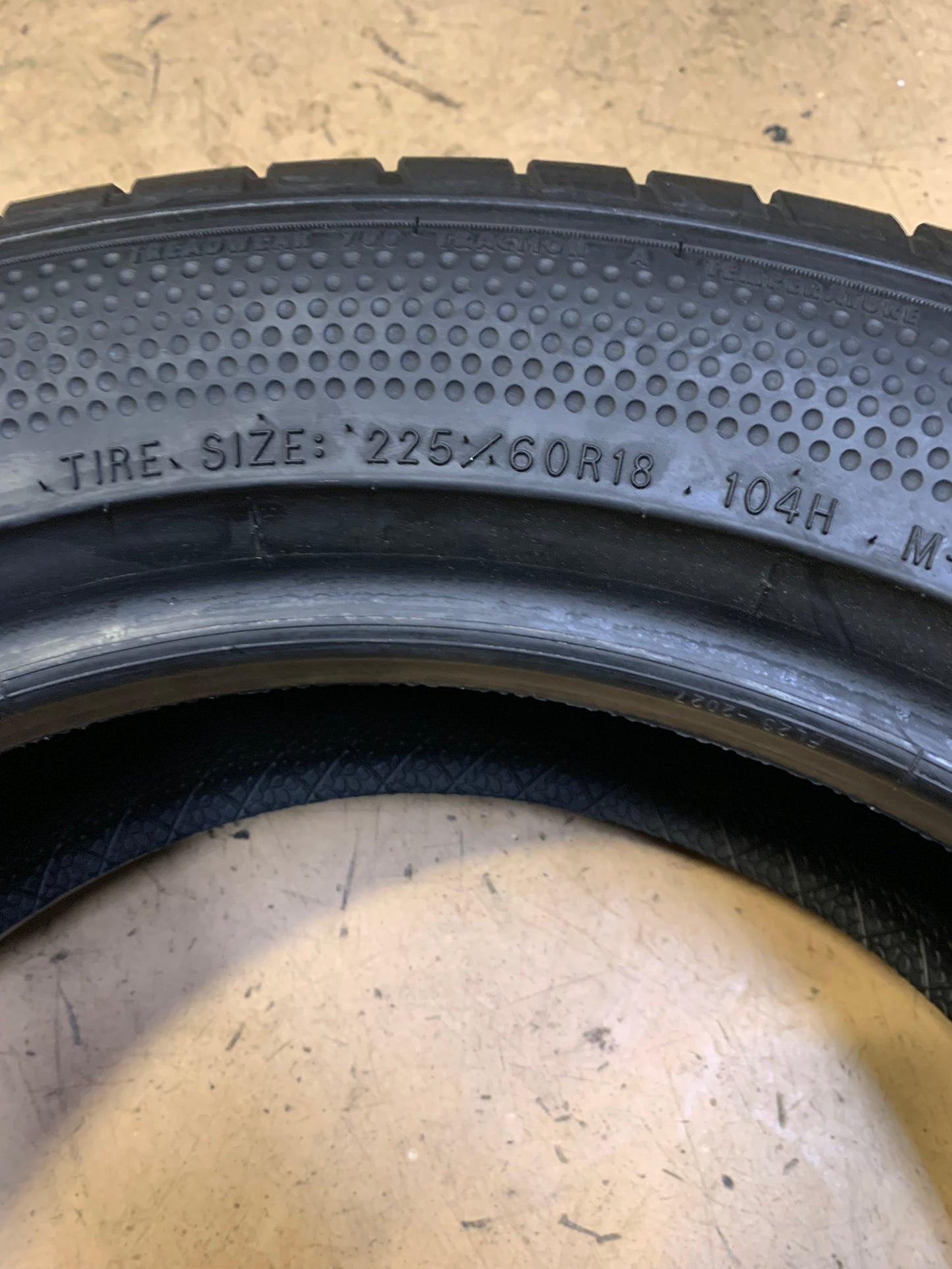 GOODYEAR ELECTRICDRIVE 2 FOAM BSW P 225 60 18 104H ALL SEASON TIRE 483200681