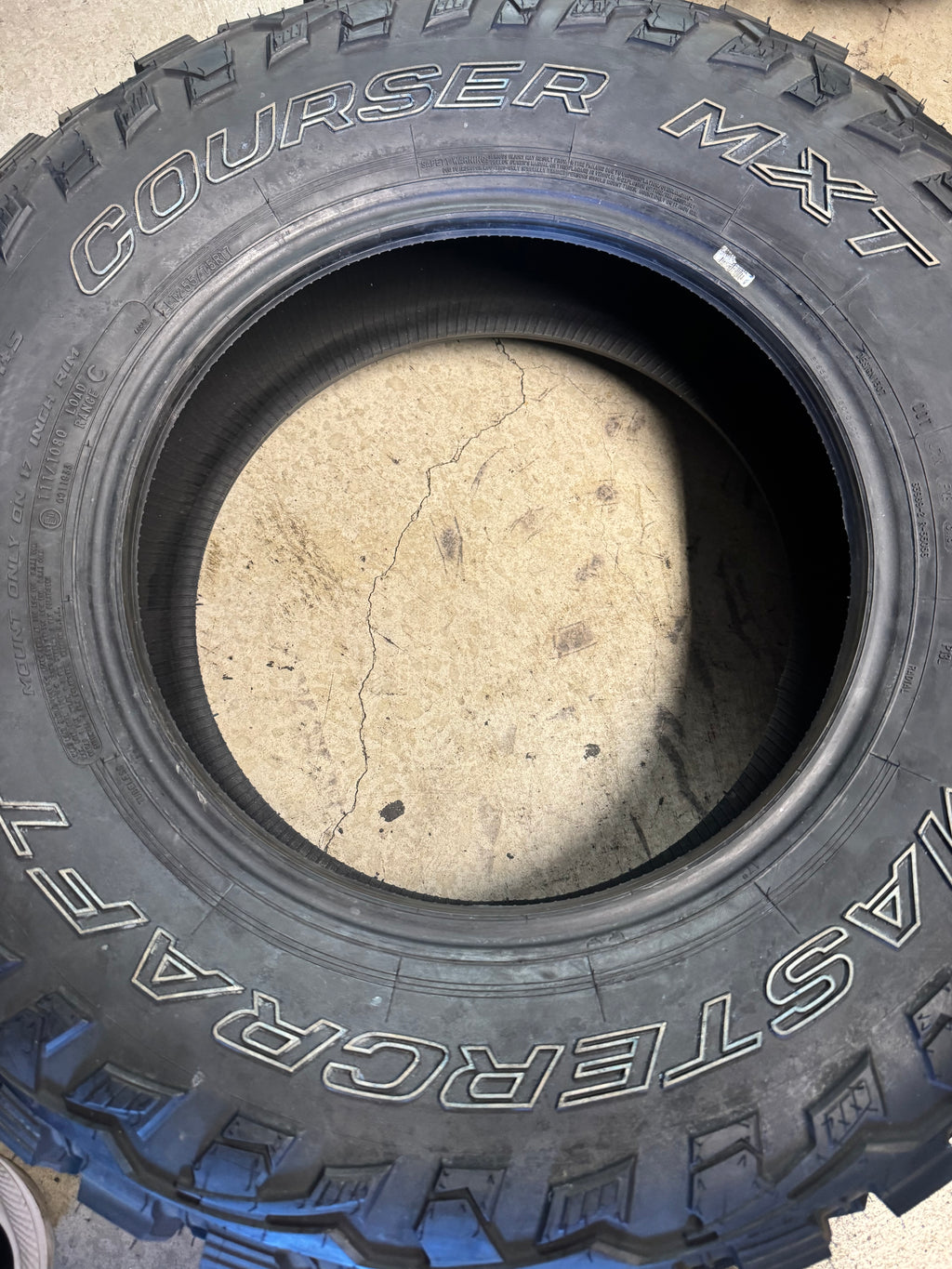 NOS MASTERCRAFT COURSER MXT OWL LT 255 75 17 111/108Q 6PLY MUD TERRAIN TIRE 90000023111