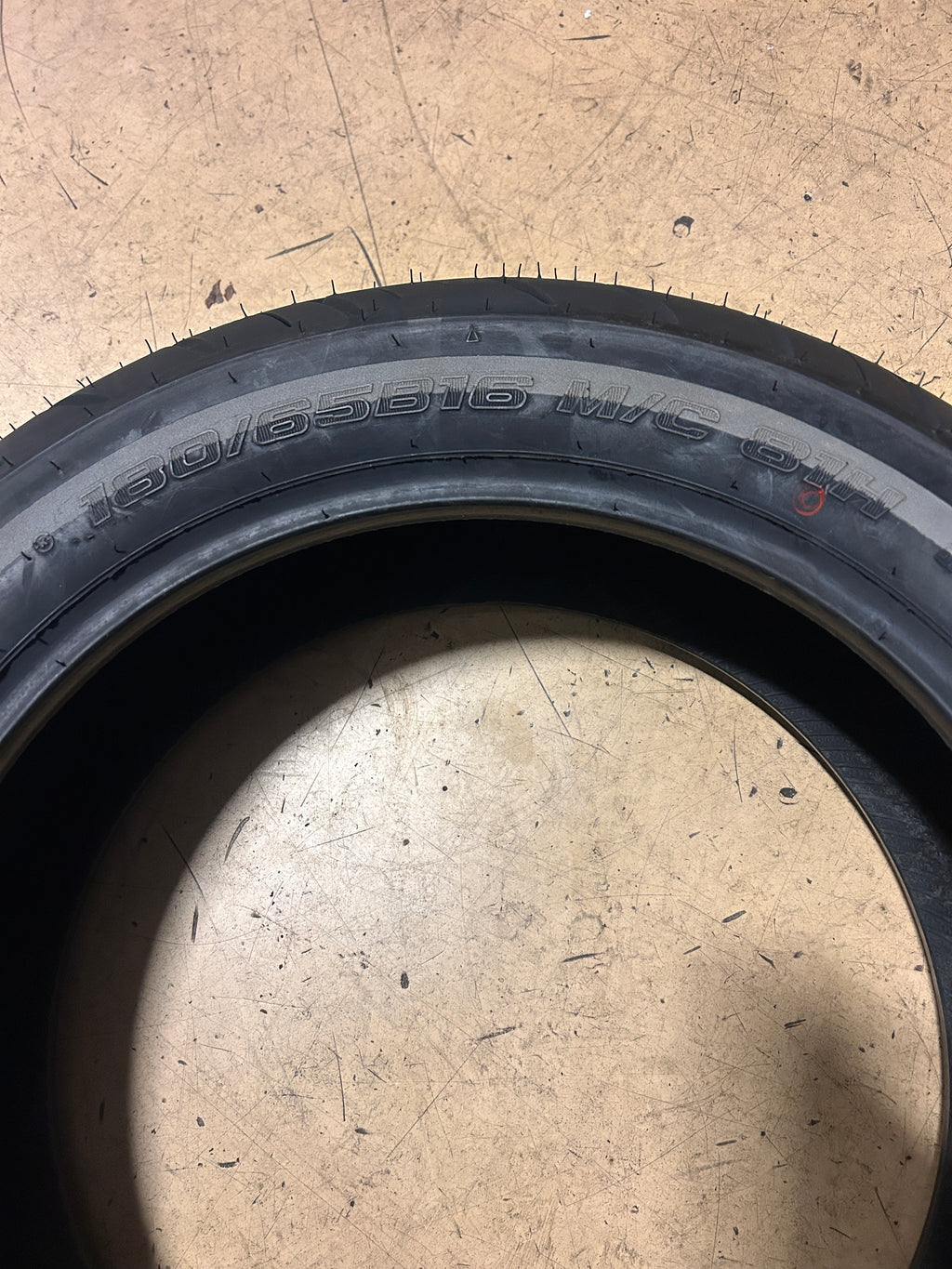 SHINKO SR777HD REFLECTOR BSW 180 65 16 81H REAR MOTORCYCLE TIRE 874809