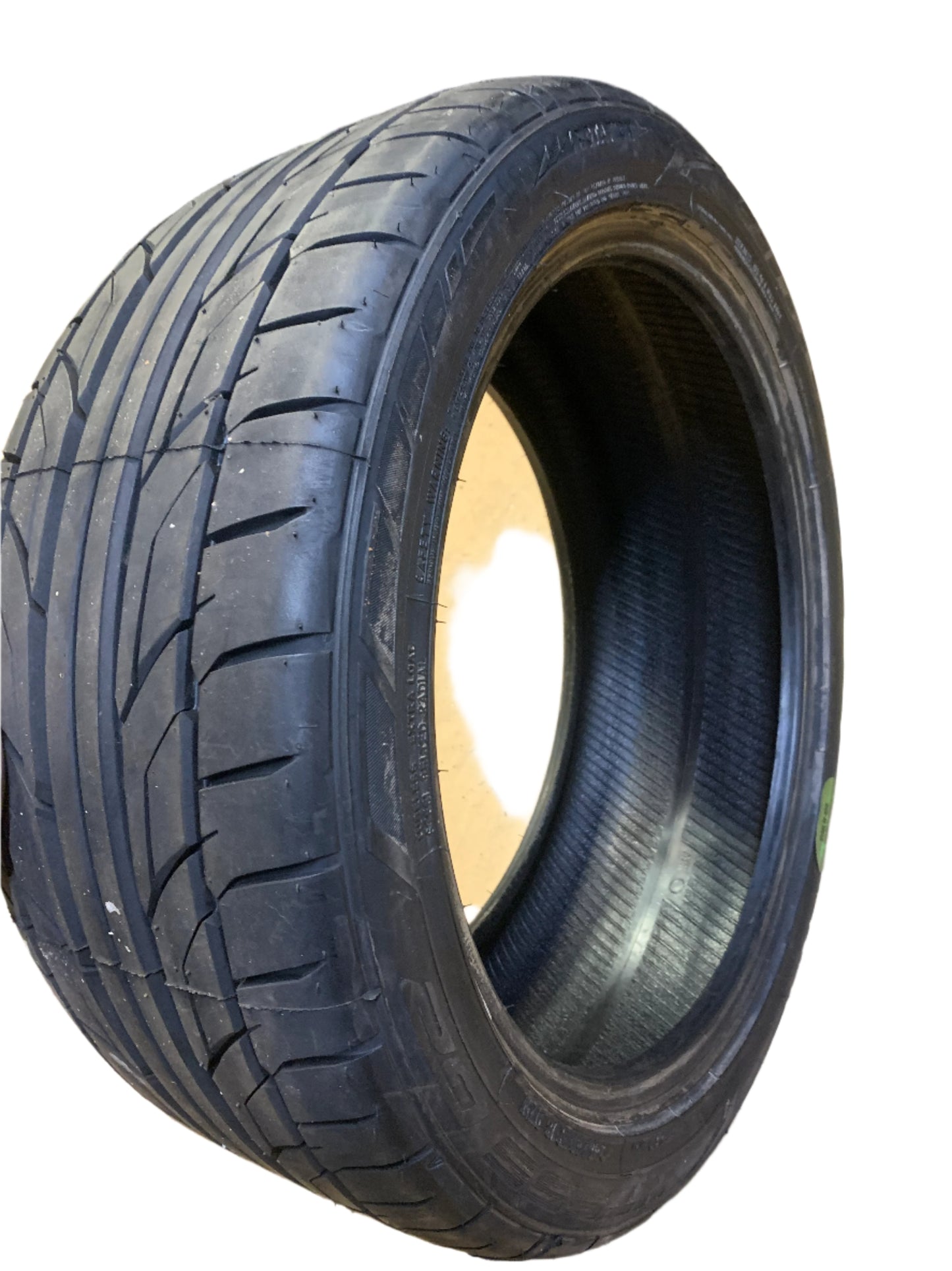 NITTO NT555 G2 BSW  P 245 40 18 97W UHP TIRE 211150