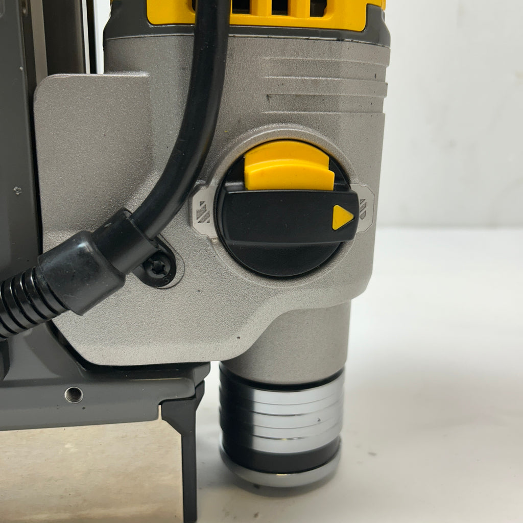 DEWALT 2" CORDLESS MAGNETIC DRILL PRESS KIT MISSING PARTS #2 DCD1624GX2