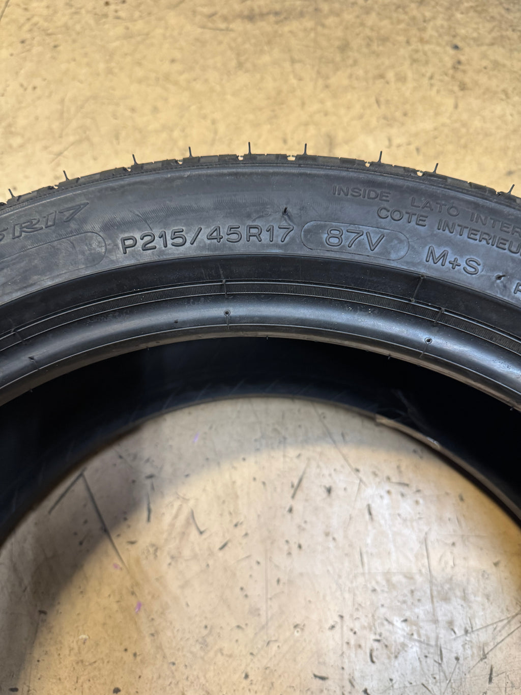MICHELIN PRIMACY MXM4 (DT) BSW P 215 45 17 87V ALL SEASON TIRE 99184
