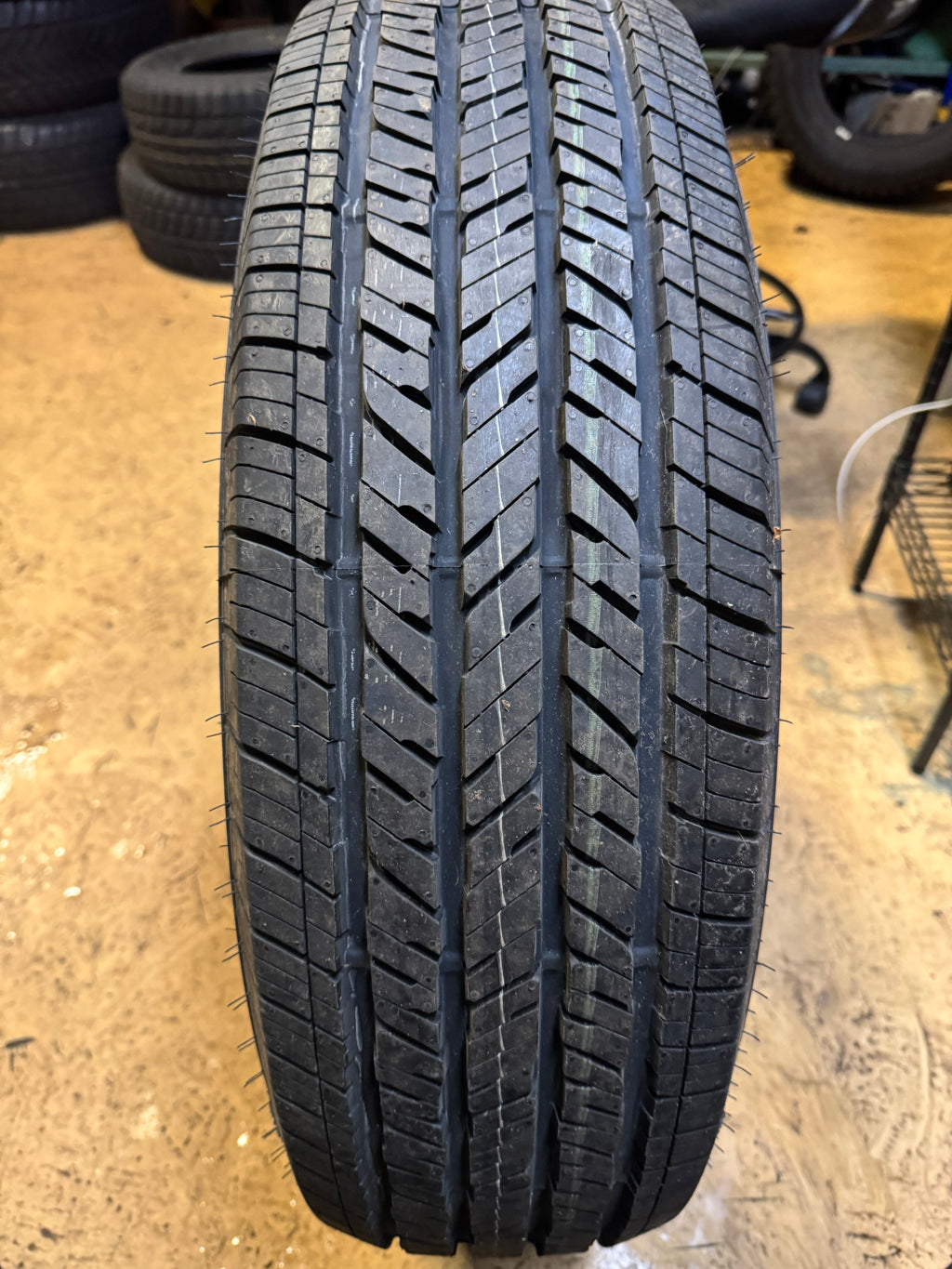 BRIDGESTONE DUELER H/T 685 BSW P 245 75 17 112T ALL SEASON TIRE 003348