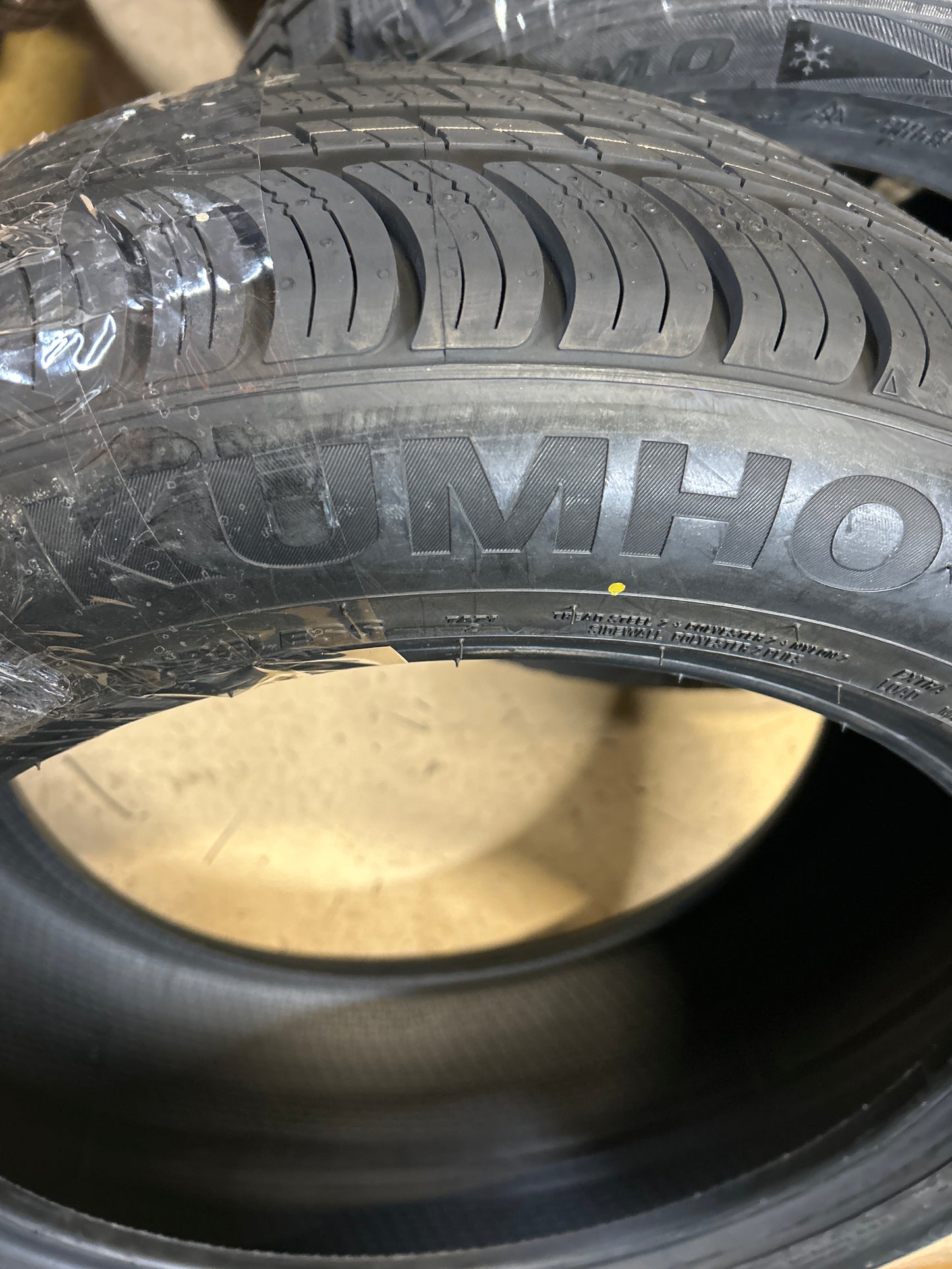 NOS KUMHO SOLUS TA71 BSW P 245 50 18 104V XL ALL SEASON TIRE 2169803