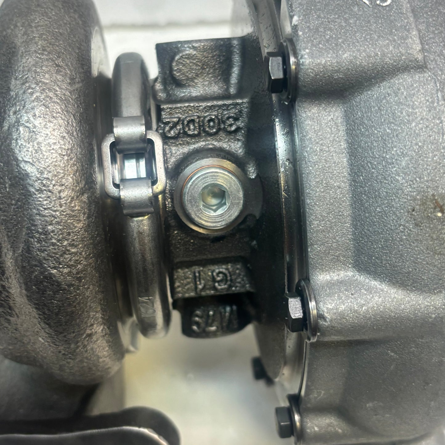 GENUINE FORD TURBOCHARGER ASSY. 24-25 FORD F-150 LR3Z-6K682-B