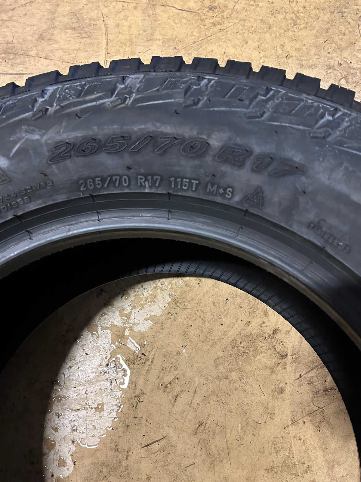 NOS PIRELLI SCORPION ALL TERRAIN PLUS P 265 70 17 115T ALL TERRAIN TIRE 2722000