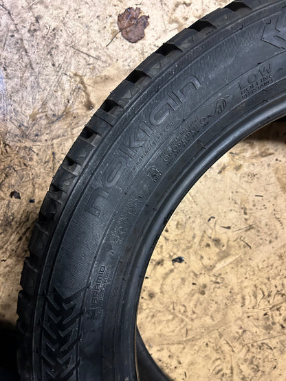 NOS NOKIAN HAKKAPELIITTA 8 SUV STUDDED P 225 55 19 103T WINTER TIRE TS32047