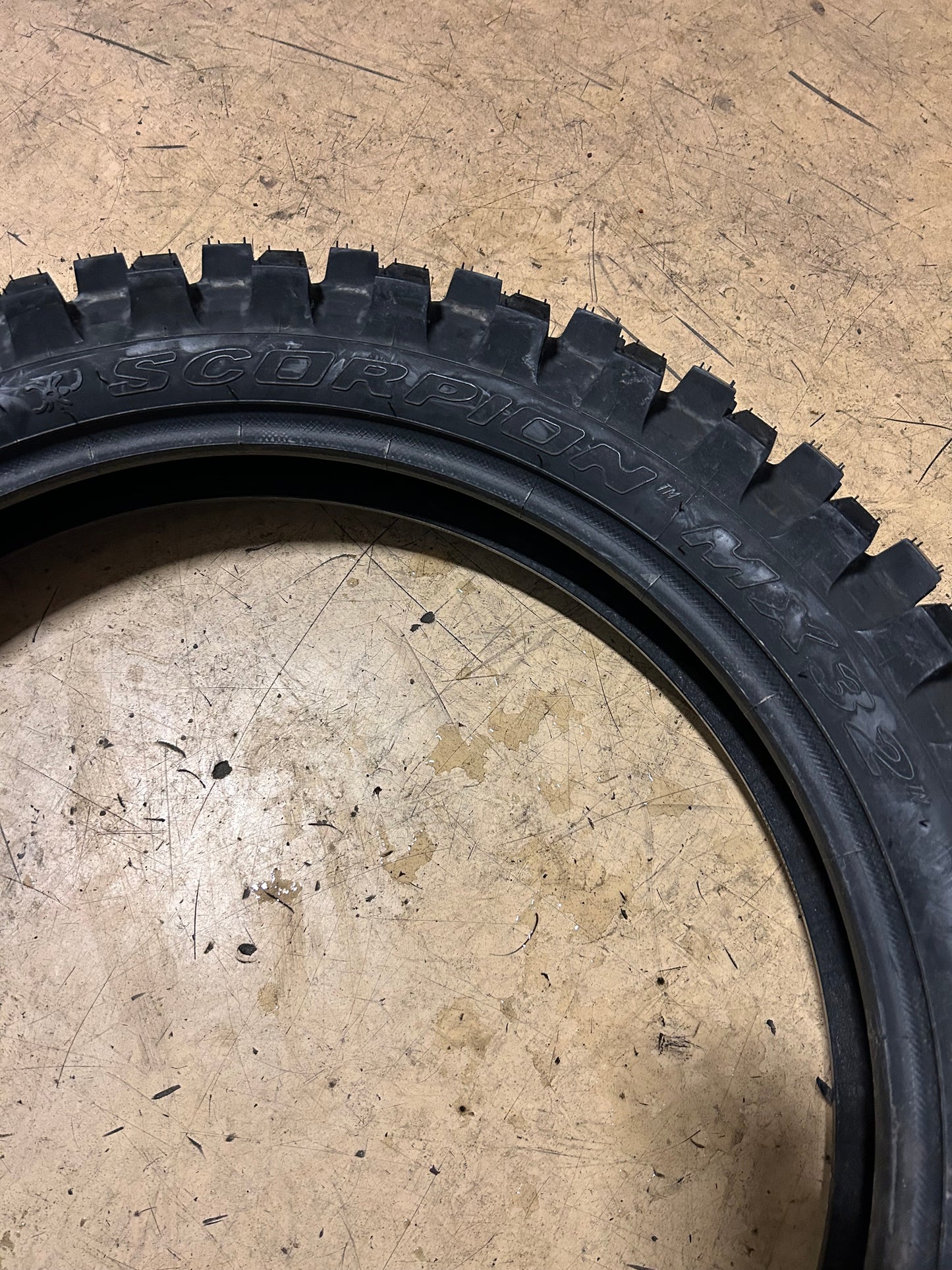 PIRELLI SCORPION MX32 BSW 110 90 19 62M REAR DIRT BIKE TIRE 2901200
