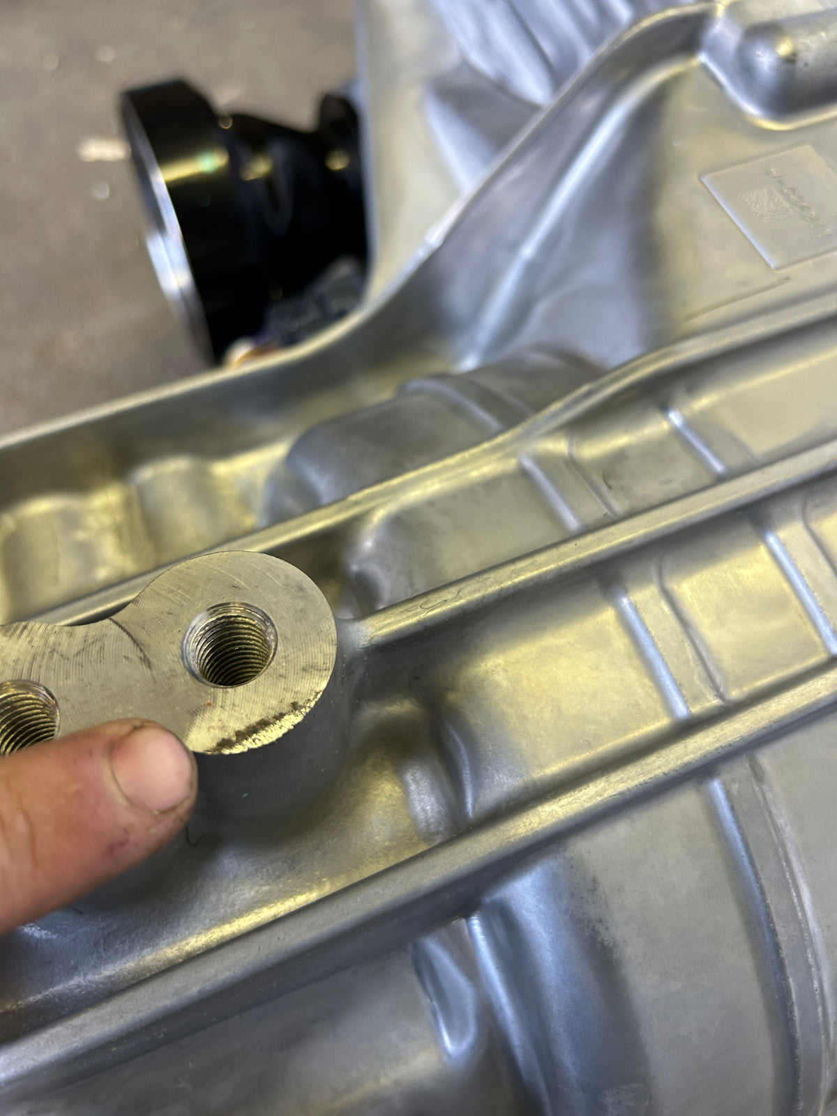 GENUINE TRANSFER CASE ASSY 21-23 FORD BRANCO MB3P-7A195-BG