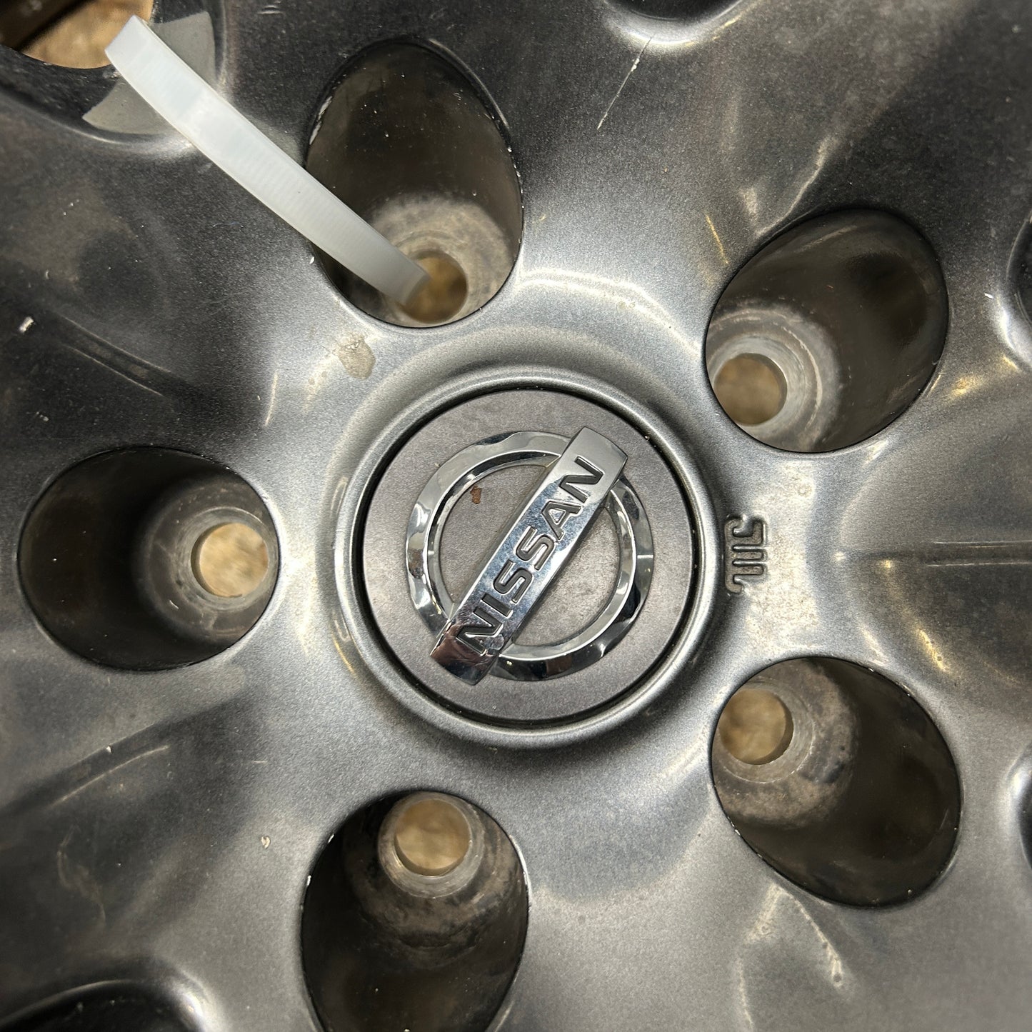 USED GENUINE NISSAN R35 GT-R FORGED RAYS REAR WHEEL 20X10.5 ET25