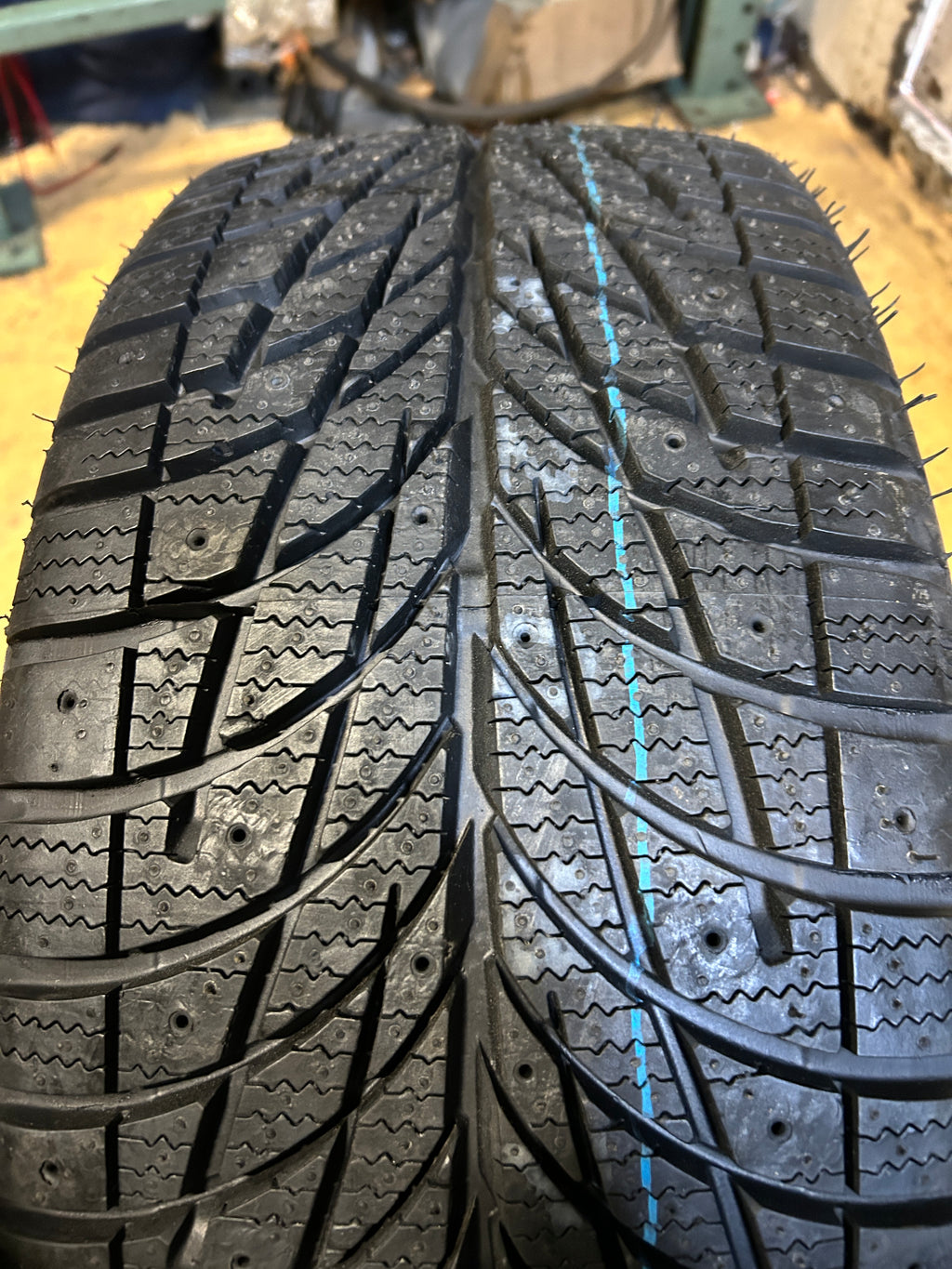 ACCELERA X GRIP BSW P 225 45 17 94V XL WINTER TIRE 1200045925