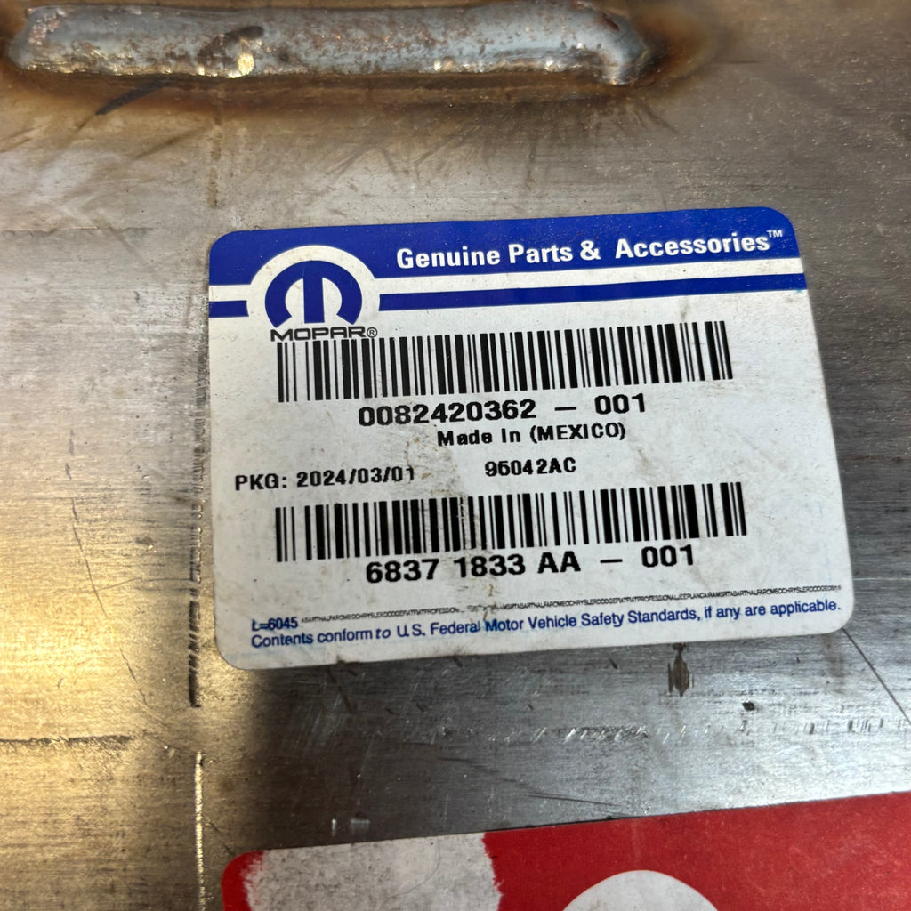 GENUINE MOPAR CATALYTIC CONVERTER 17-18 RAM 2500 3500 6.7L L6 68371833AA
