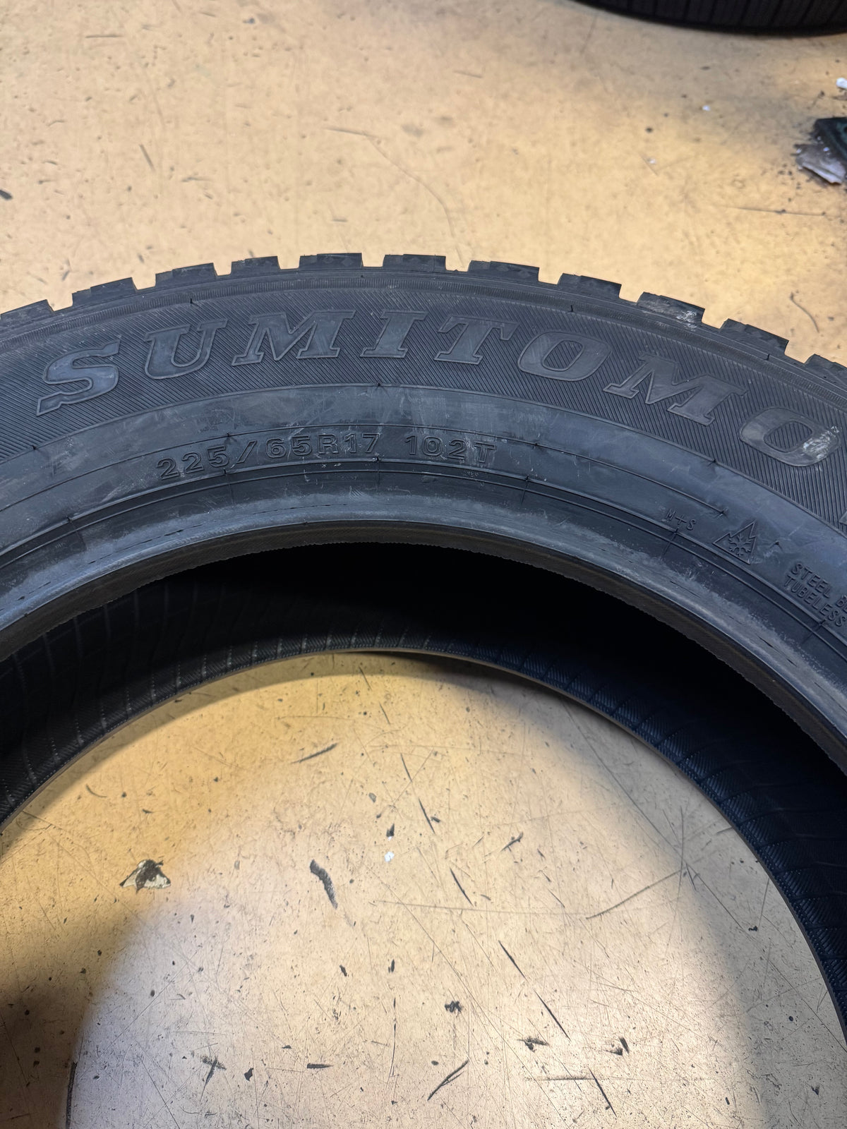 SUMITOMO ICE EDGE BSW P 225 65 17 102T WINTER TIRE EDG76