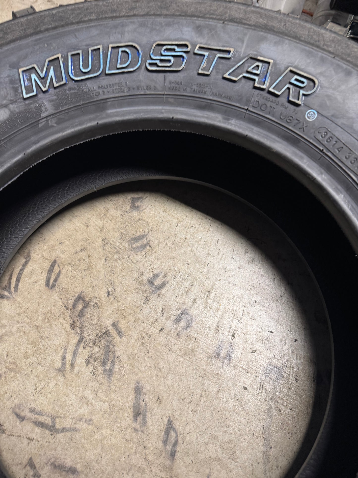 NOS NAKANG MUD STAR RADIAL M/T OWL LT 255 75 17 111/108Q 6PLY MUD TERRAIN TIRE 22130002