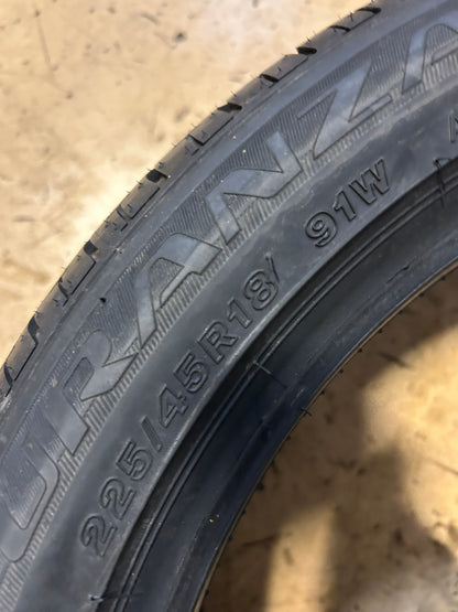 2 NOS BRIDGESTONE TURANZA EL450 RFT BSW P 225 45 18 91W ALL SEASON TIRE 006374