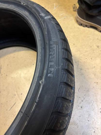 PIRELLI WINTER SOTTOZERO 3 (J) JAGUAR P 255 35 20 97W XL SNOW WINTER TIRE 2515800