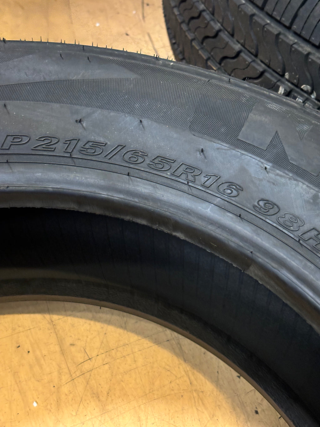 NEXEN CP672 BSW P 215 65 16 98H ALL SEASON TIRE 11060NXK