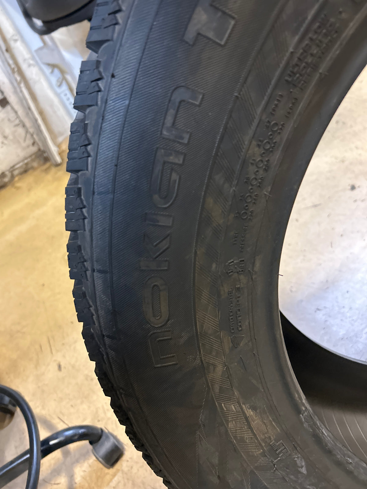 NOS 2 NOKIAN HAKKAPELIITTA R3 SUV 275 60 20 115R WINTER TIRES T431208
