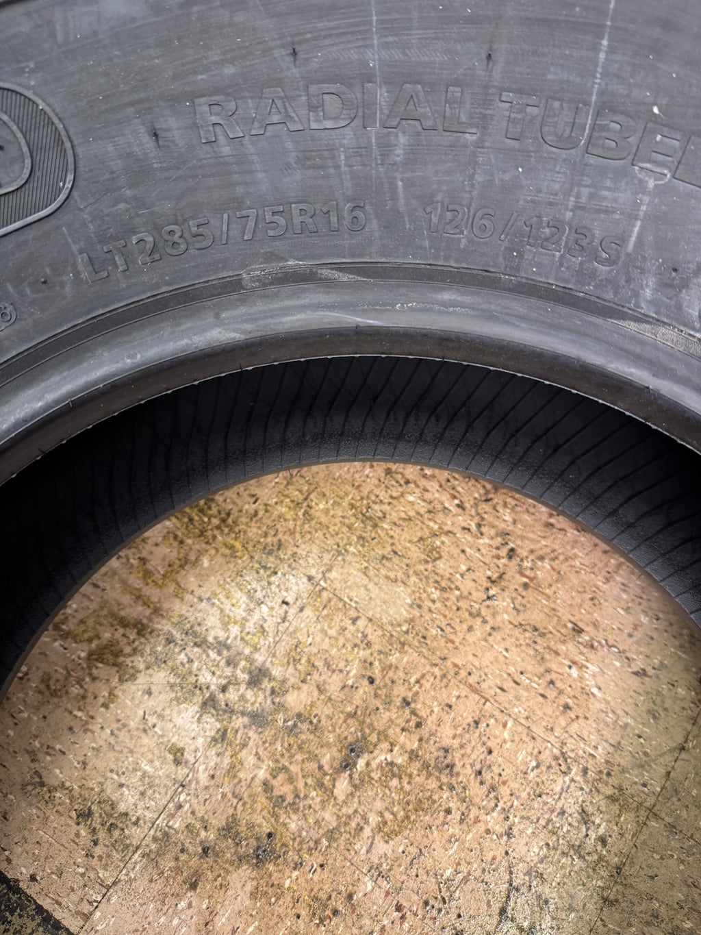 GROUNDSPEED VOYAGER AT BSW LT 285 75 16 126/123S 10PLY ALL TERRAIN TIRE 115142