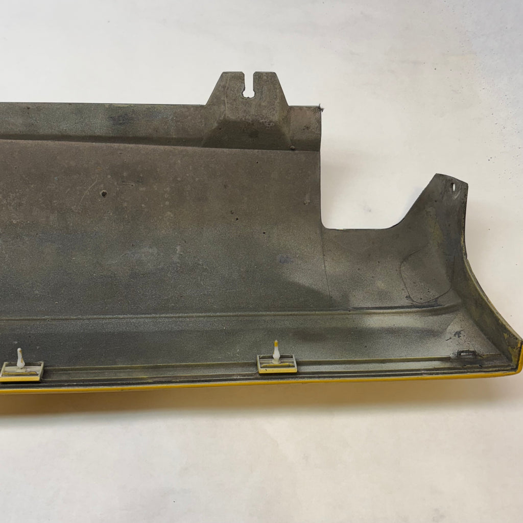 GENUINE PORSCHE RH ROCKER PANEL SPEED YELLOW 964 89-93