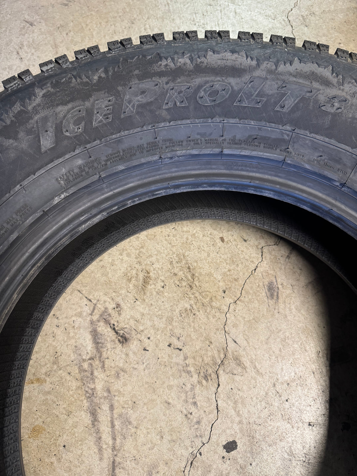 NOS GT RADIAL ICEPRO LT3 BSW LT 265 70 18 124/121R 10PLY WINTER TIRE 100A4238
