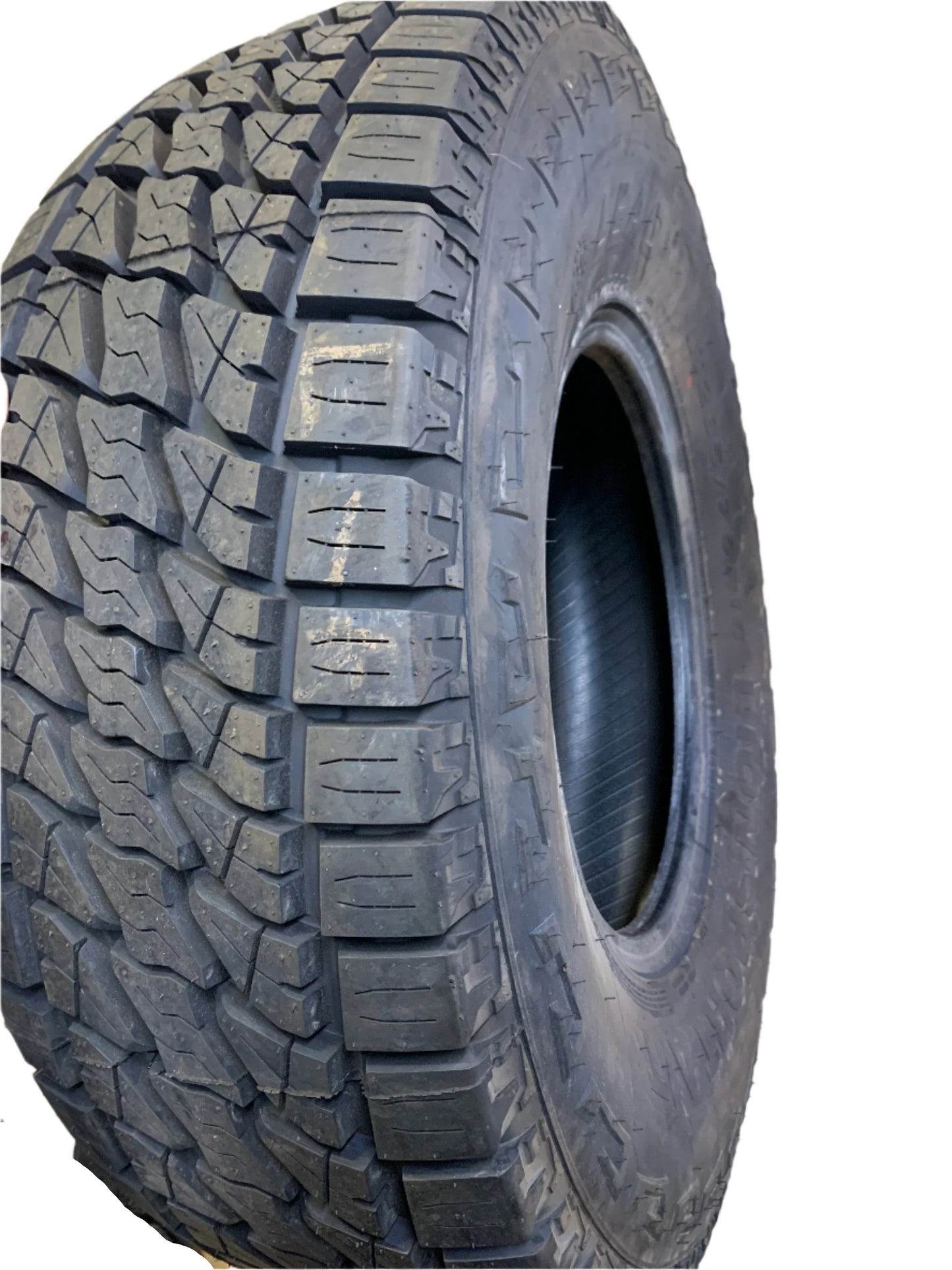LEO LION SPORT A/T BSW LT 285 75 16 126/123R 10 PLY ALL TERRAIN TIRE 221005273