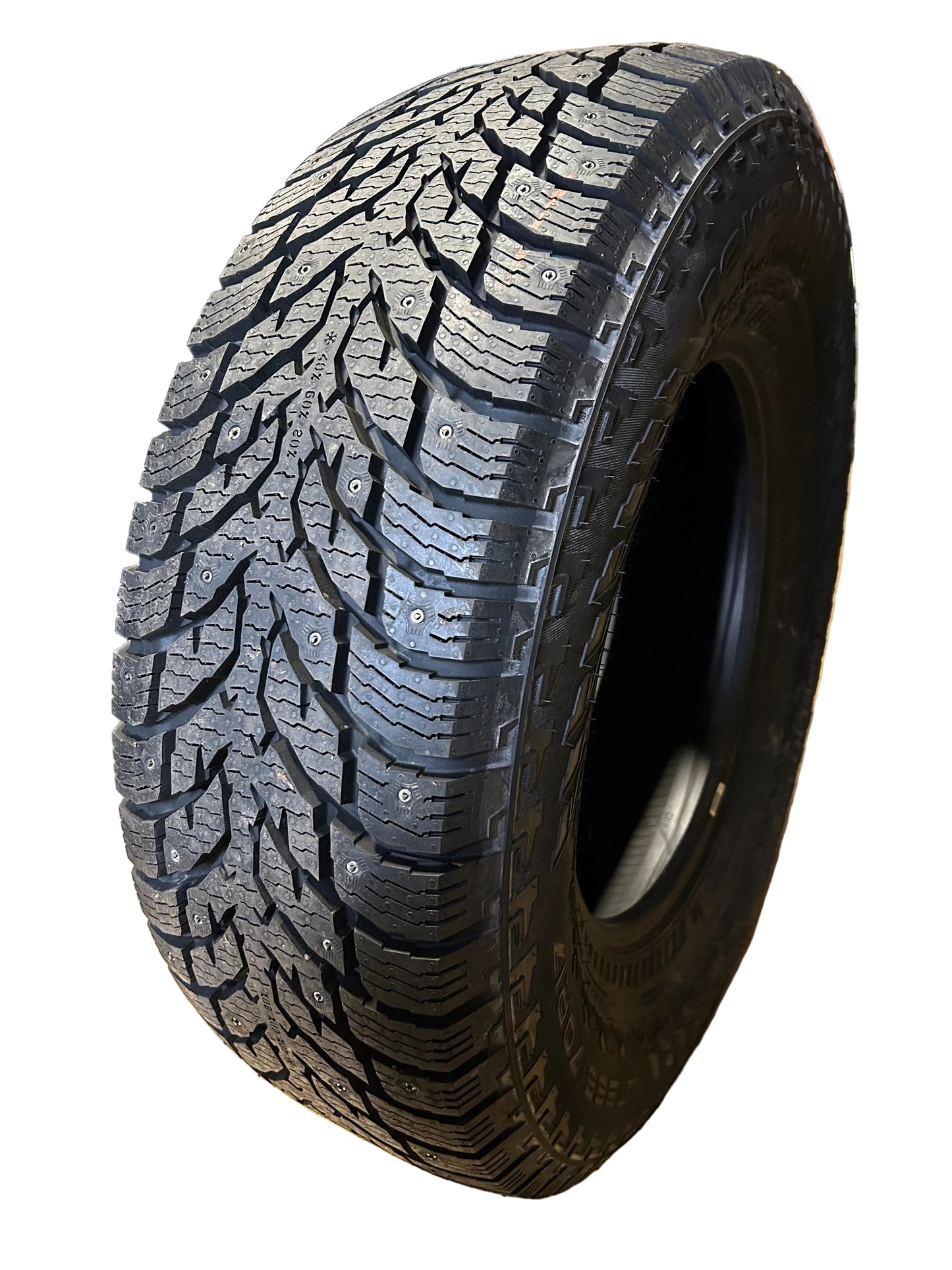 NOKIAN HAKKAPELIITTA LT3 STUDDED LT 265 70 17 121/118Q 10PLY WINTER TIRE TS32400