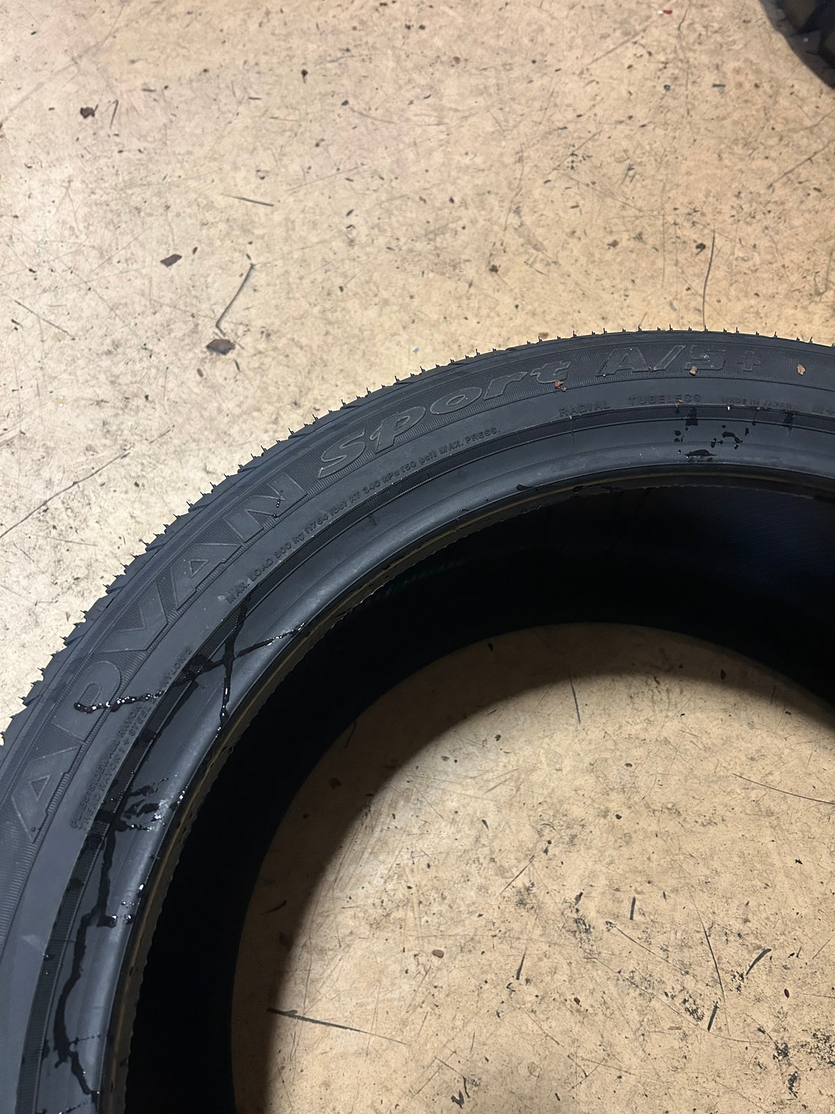 YOKOHAMA ADVAN SPORT A/S PLUS BSW P 255 40 19 100Y UHP TIRE 110140655