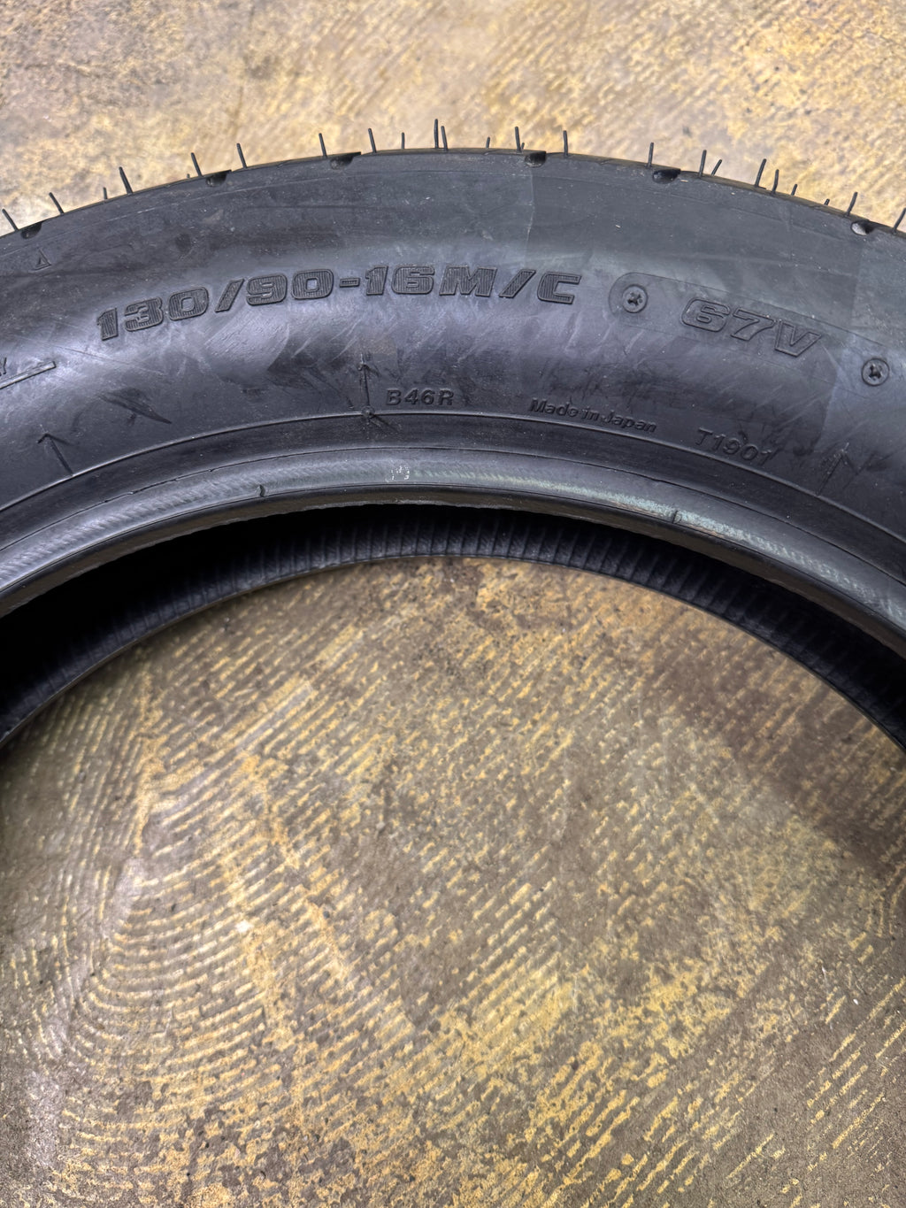 BRIDGESTONE BATTLAX BT46 BSW 130 90 16 67V REAR MOTORCYCLE TIRE 013492