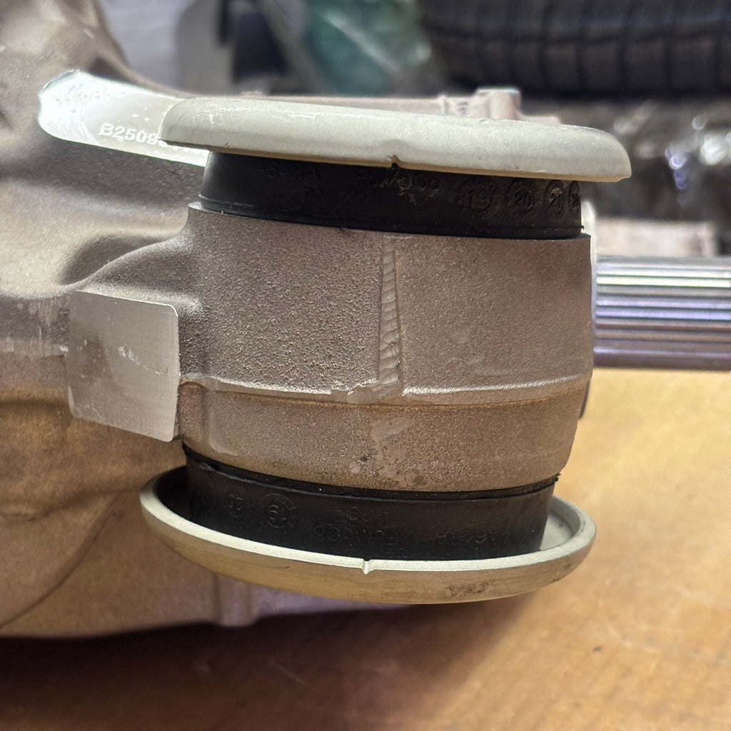 GENUINE FORD REAR DIFFERENTIAL 20-24 EXPLORER L1MW 4000 HE
