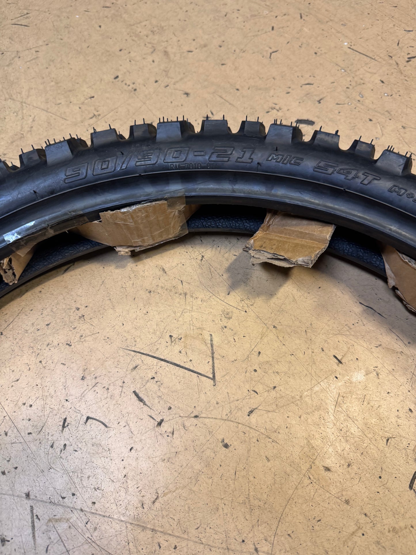 TUSK 2TRACK ADVENTURE BSW 90 90 21 54T FRONT MOTORCYCLE TIRE 2131710002