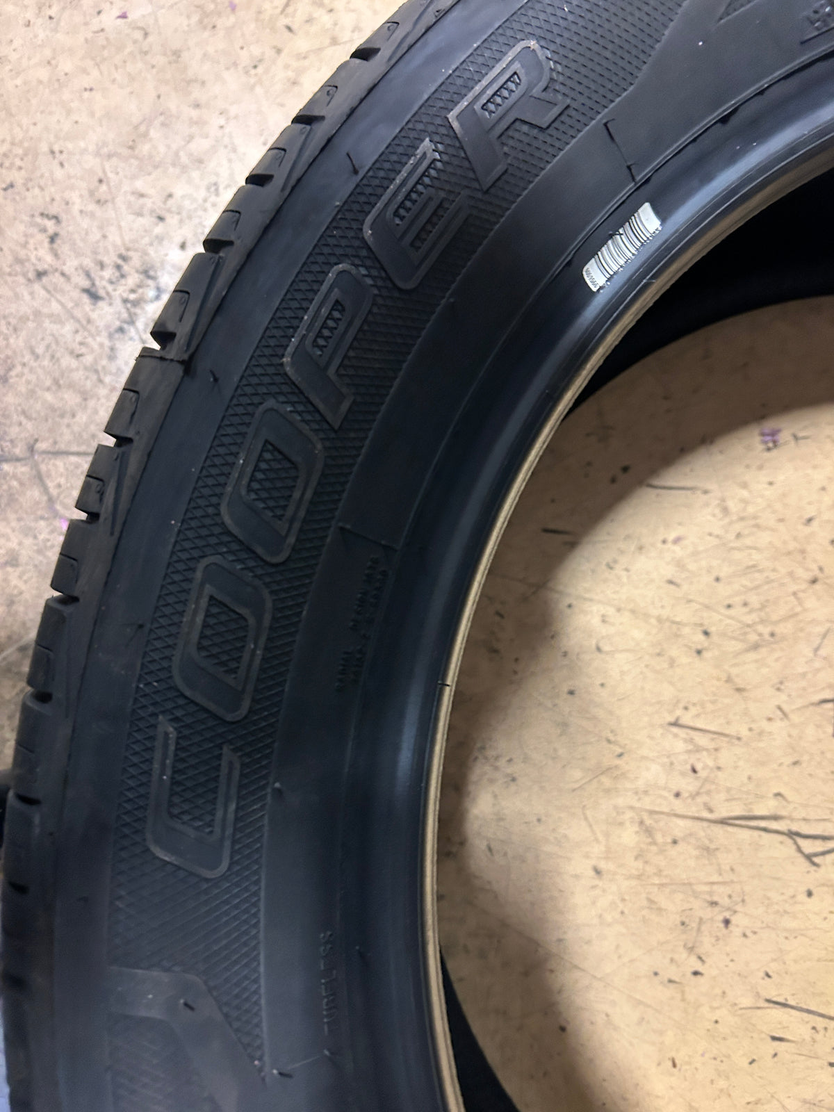 COOPER DISCOVERER ENDURAMAX BSW P 235 55 20 102H ALL WEATHER TIRE 166262007