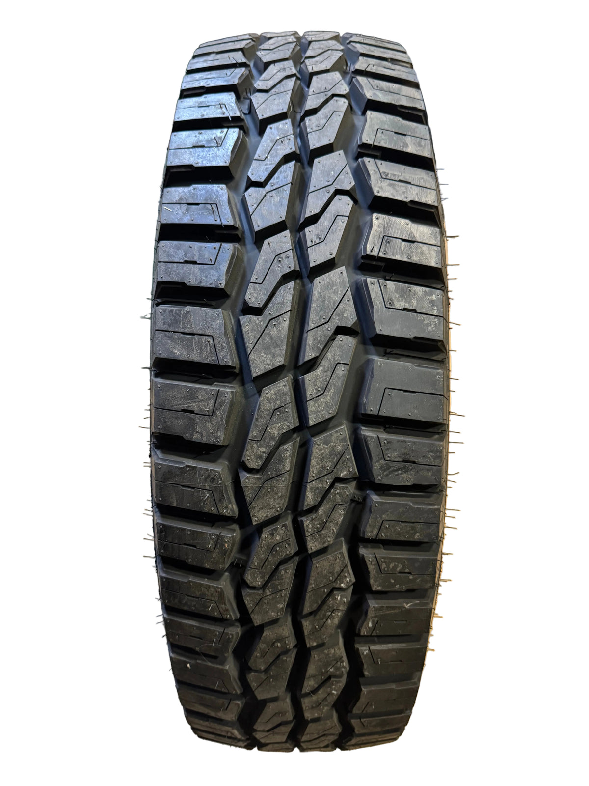 NOS HANKOOK DYNAPRO XT RC10 LT 235 80 17 120/117R 10PLY ALL TERRIAN TIRE 2021367