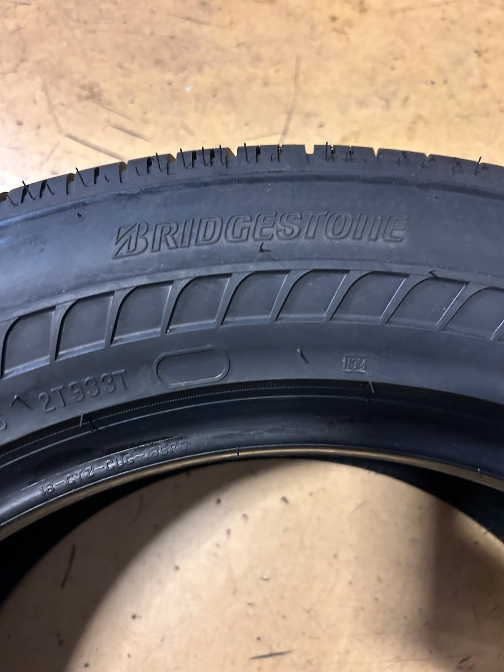 2 BRIDGESTONE DRIVEGUARD PLUS RF P 255 55 18 109W XL ALL SEASON TIRE 008415