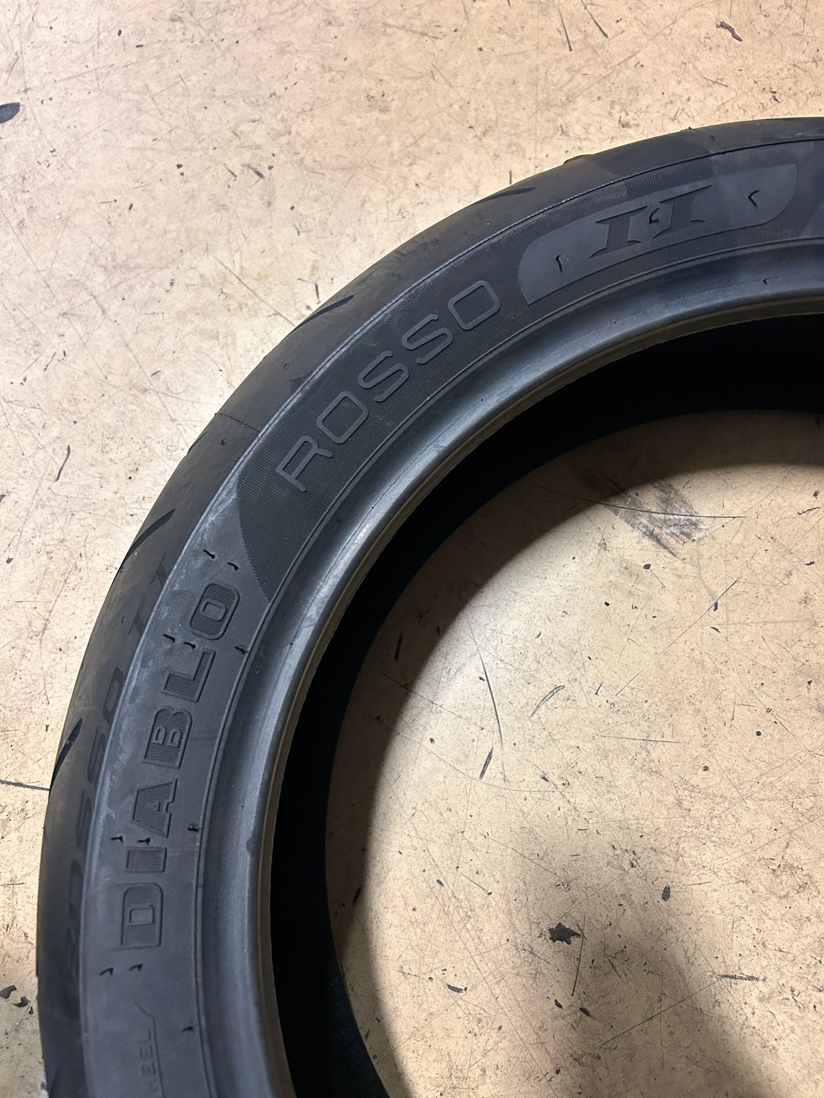 PIRELLI DIABLO ROSSO II BSW 170 60 17 72W REAR MOTORCYCLE TIRE 2070300