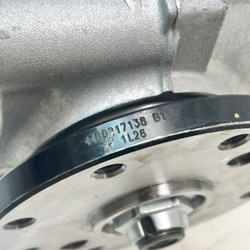 GENUINE MOPAR COMLETE AXLE ASSEMBLY 22-23 JEEP WAGONEER 3.21 68403538AB