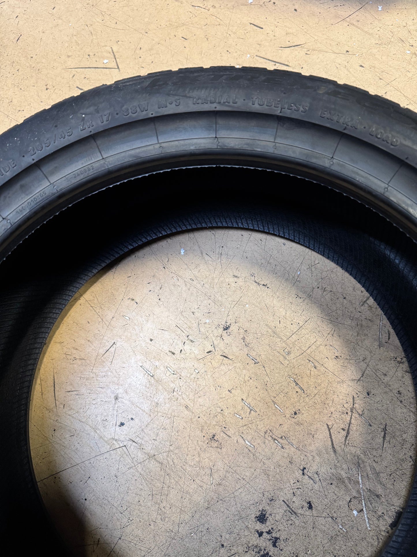 CONTINENTAL EXTREMECONTACT DWS 06 PLUS BSW P 205 45 17 88W XL TIRE 15572630000